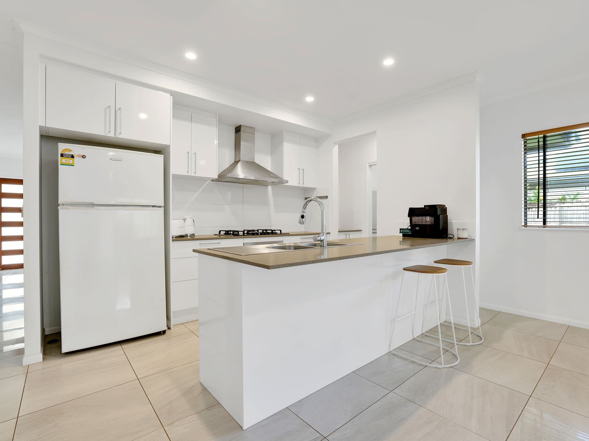 56 Devine Crescent, GORDONVALE, Gordonvale - Thumbnail 2