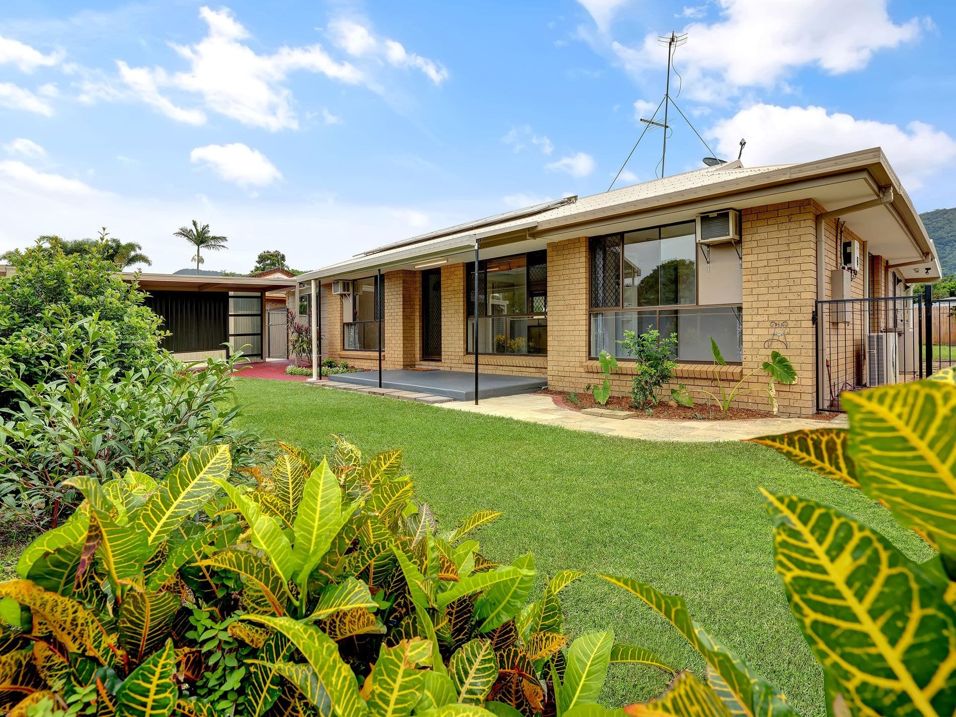 41 Mestrez Street, MOOROOBOOL, Mooroobool - Image 1