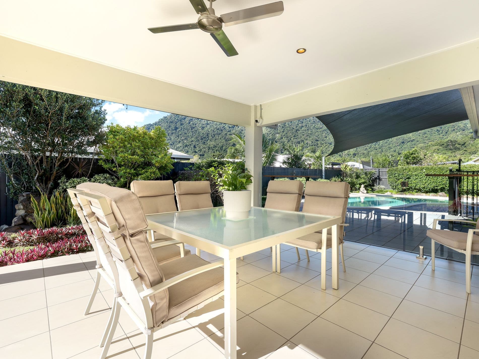 15 McBride Street, REDLYNCH, Redlynch - Thumbnail 3