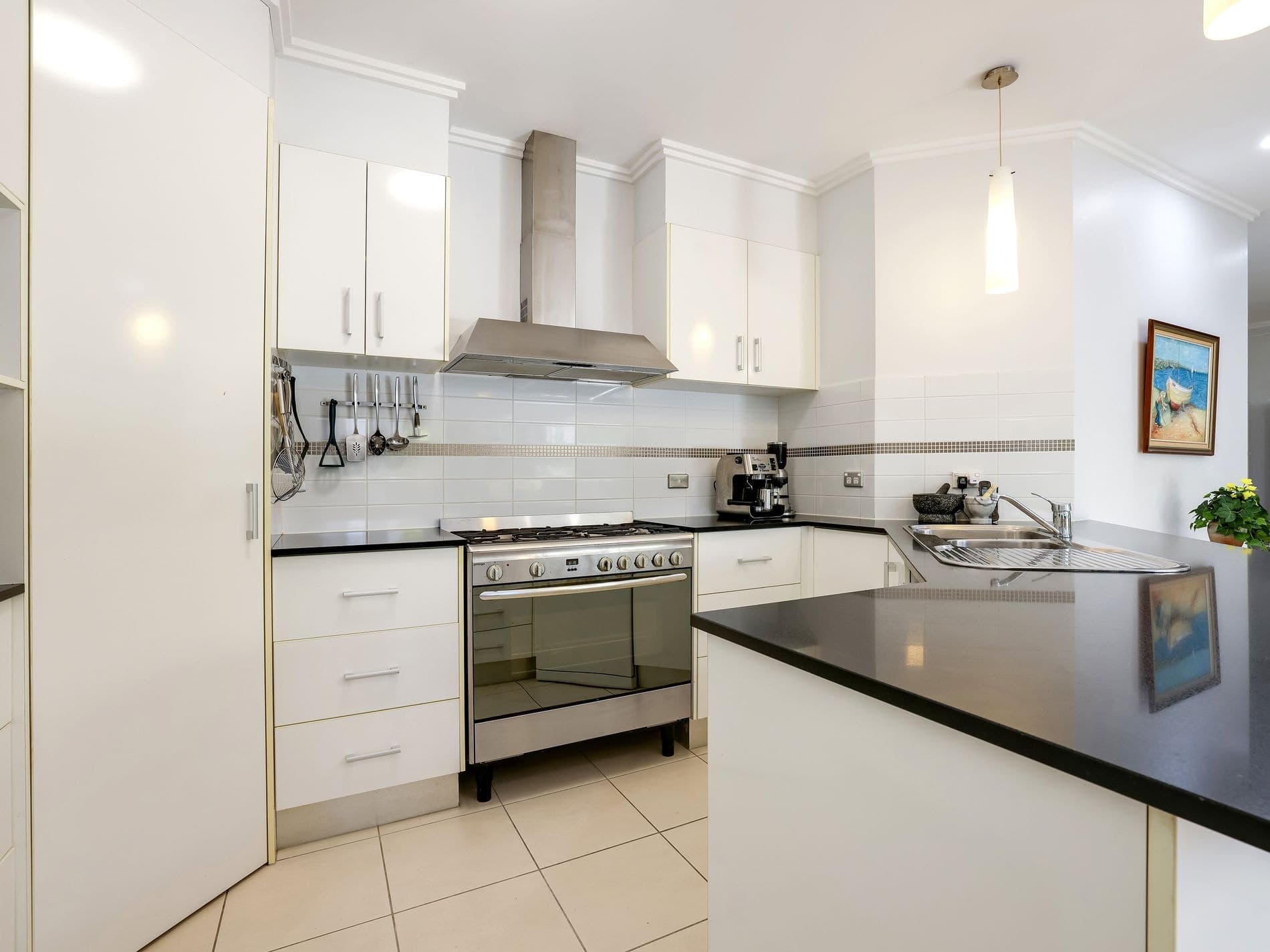 15 McBride Street, REDLYNCH, Redlynch - Thumbnail 6