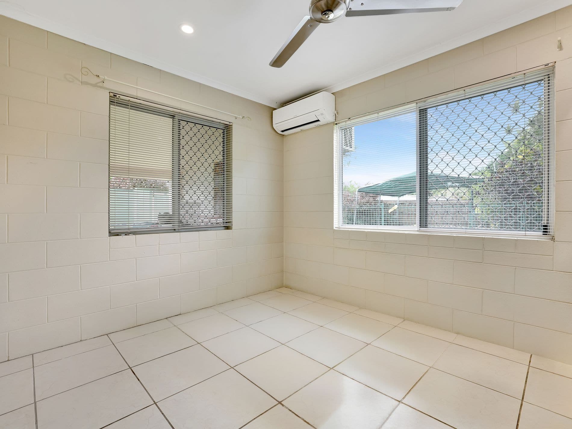 11 Aruma Close, WHITE ROCK, White Rock - Thumbnail 6