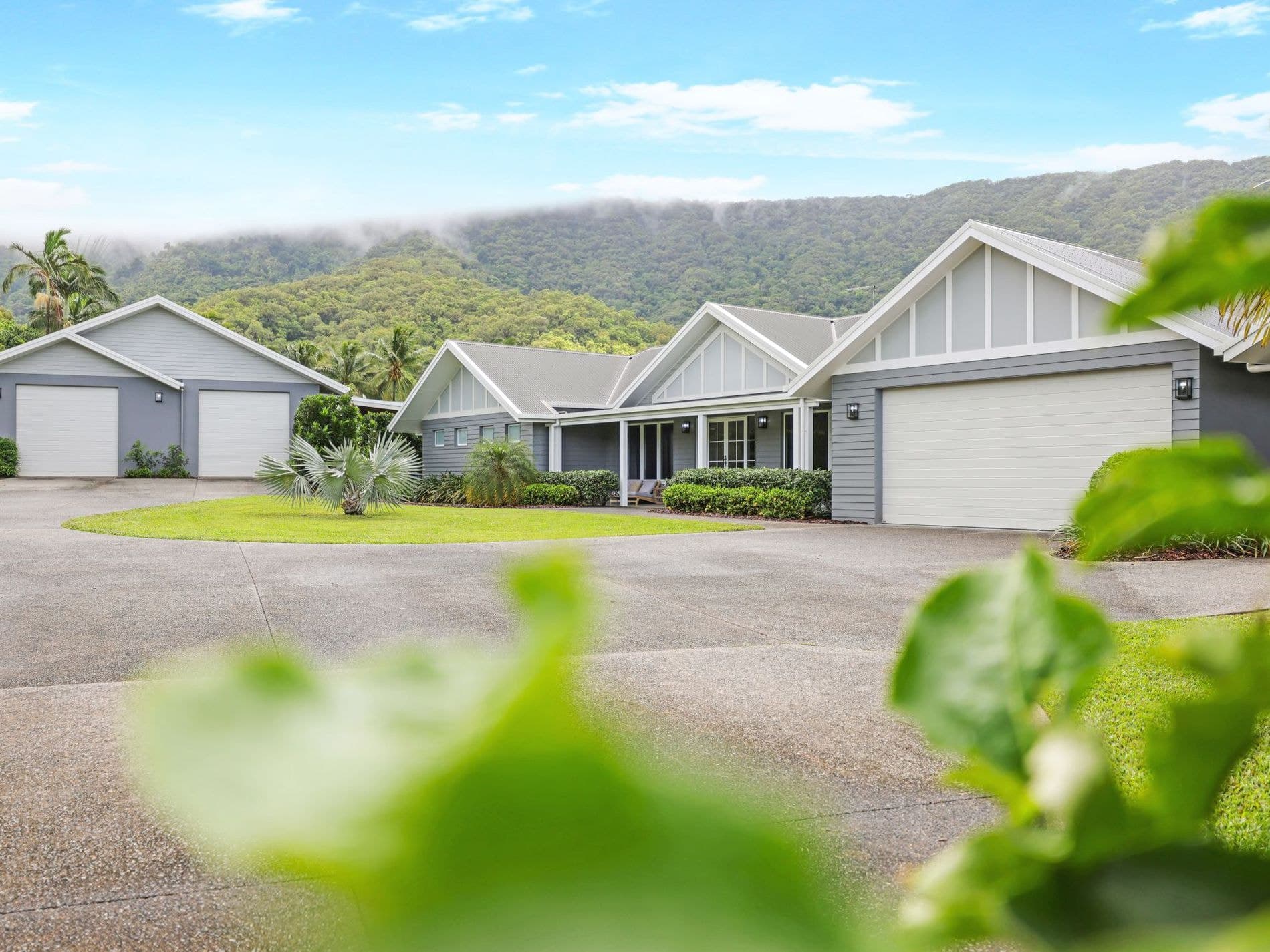 30-32 James Cook Drive, KEWARRA BEACH, Kewarra Beach - Thumbnail 2