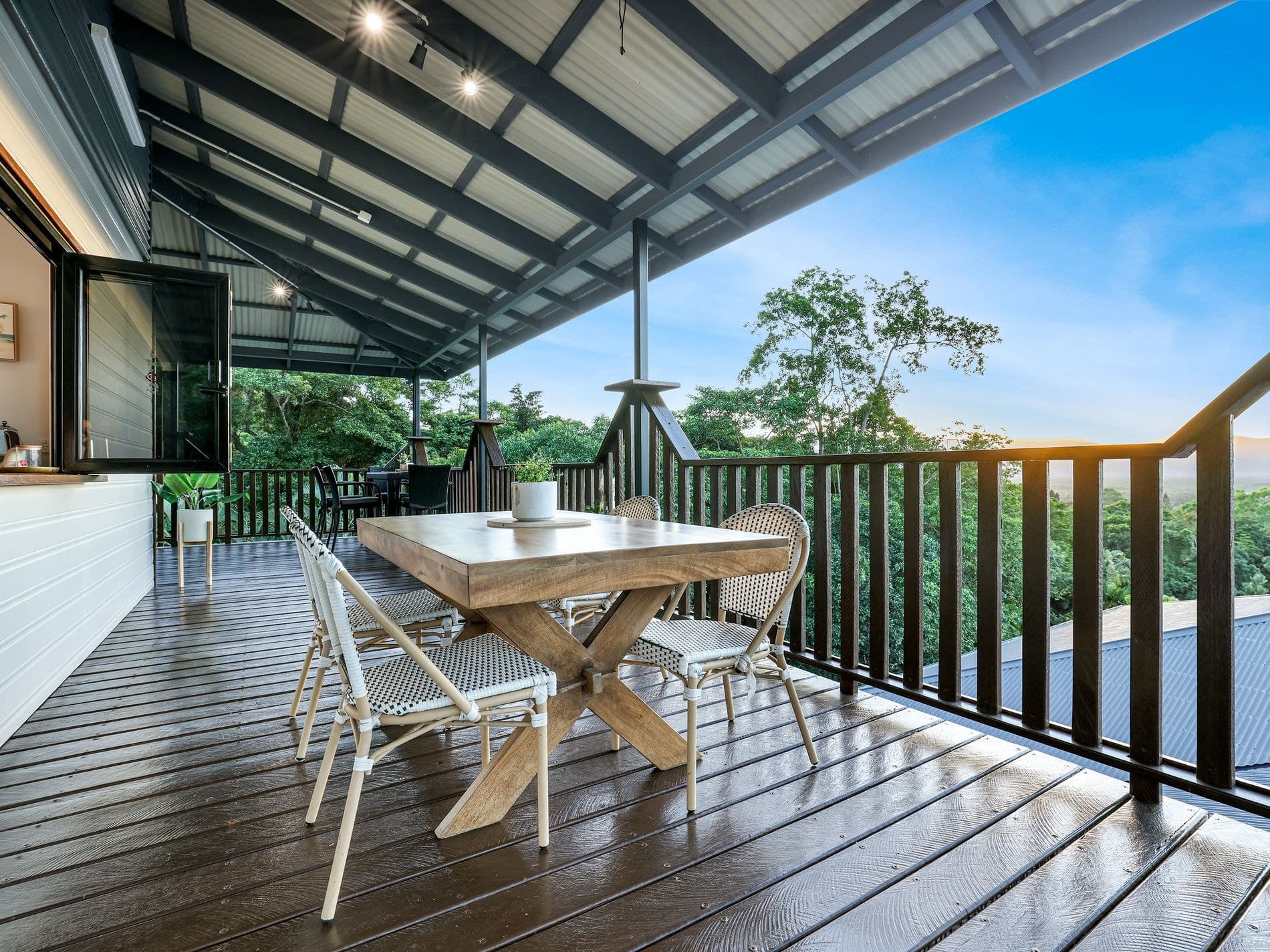 12 Nutmeg Street, MOUNT SHERIDAN, Mount Sheridan - Thumbnail 3