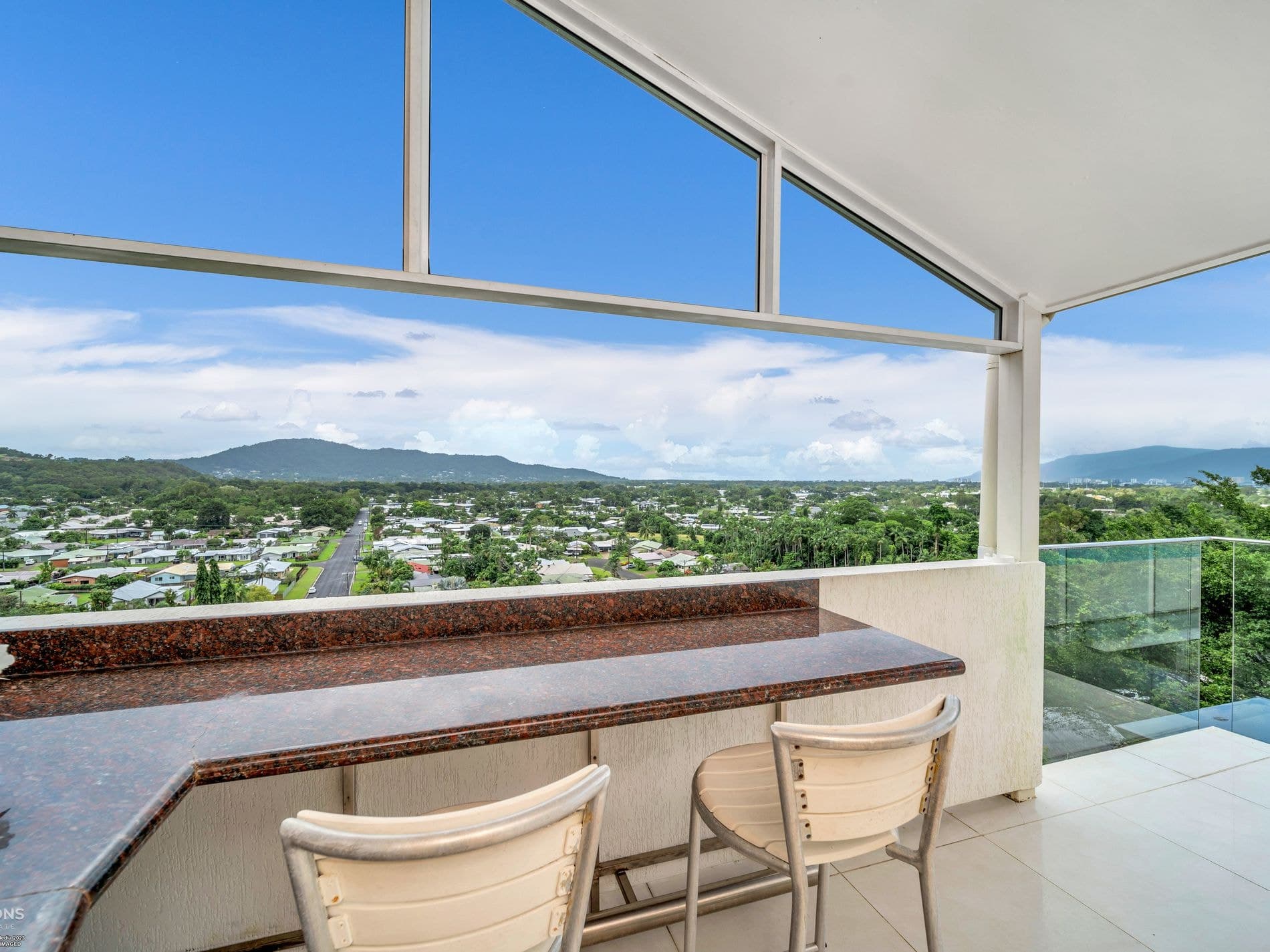 58 Koppen Terrace, MOOROOBOOL, Mooroobool - Thumbnail 6