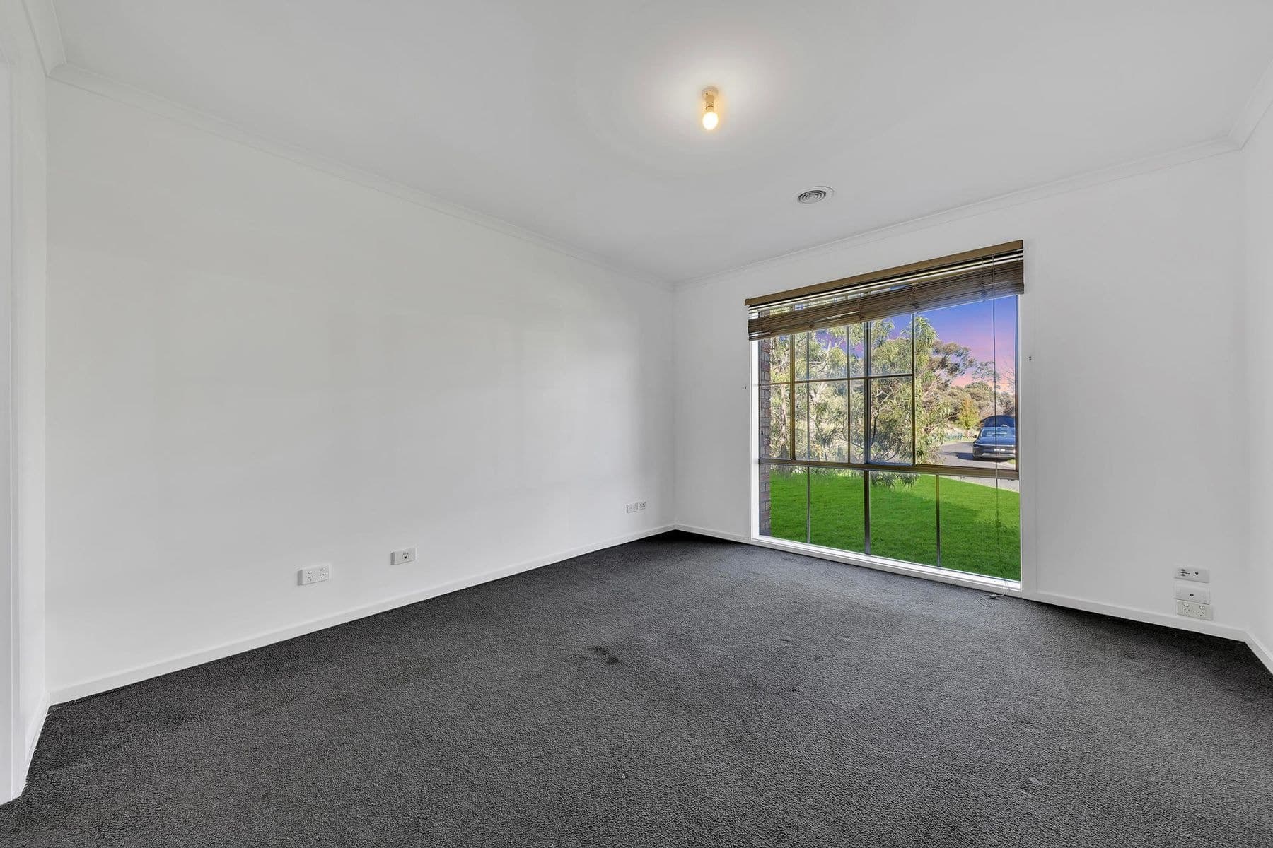 11 Mcconnell Crescent, Roxburgh Park VIC 3064, Roxburgh Park - Thumbnail 8