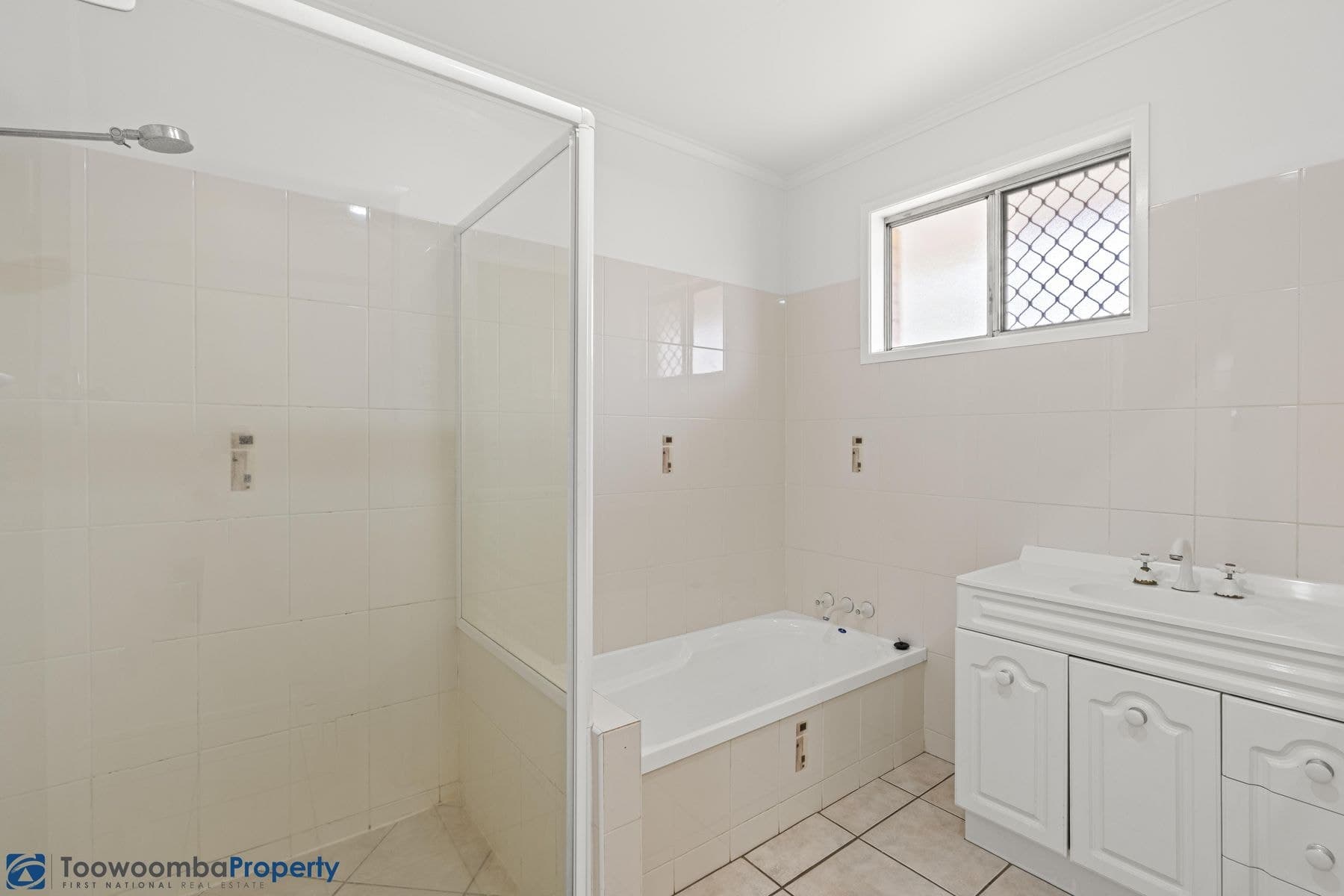 490 Stenner Street, Darling Heights QLD 4350, Darling Heights - Thumbnail 8