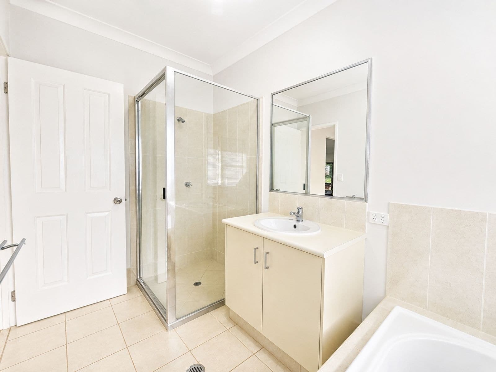 8 Carnation Street, Atherton QLD 4883, Atherton - Thumbnail 7