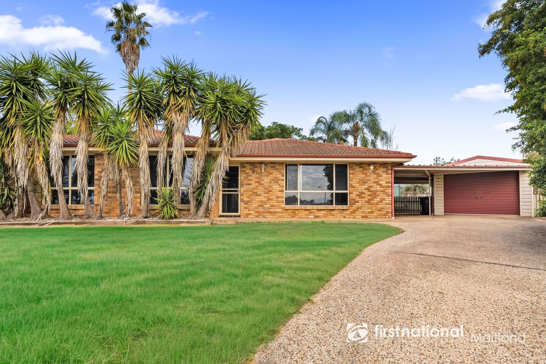 8 Quinton Close, Rutherford NSW 2320, Rutherford - Thumbnail 2