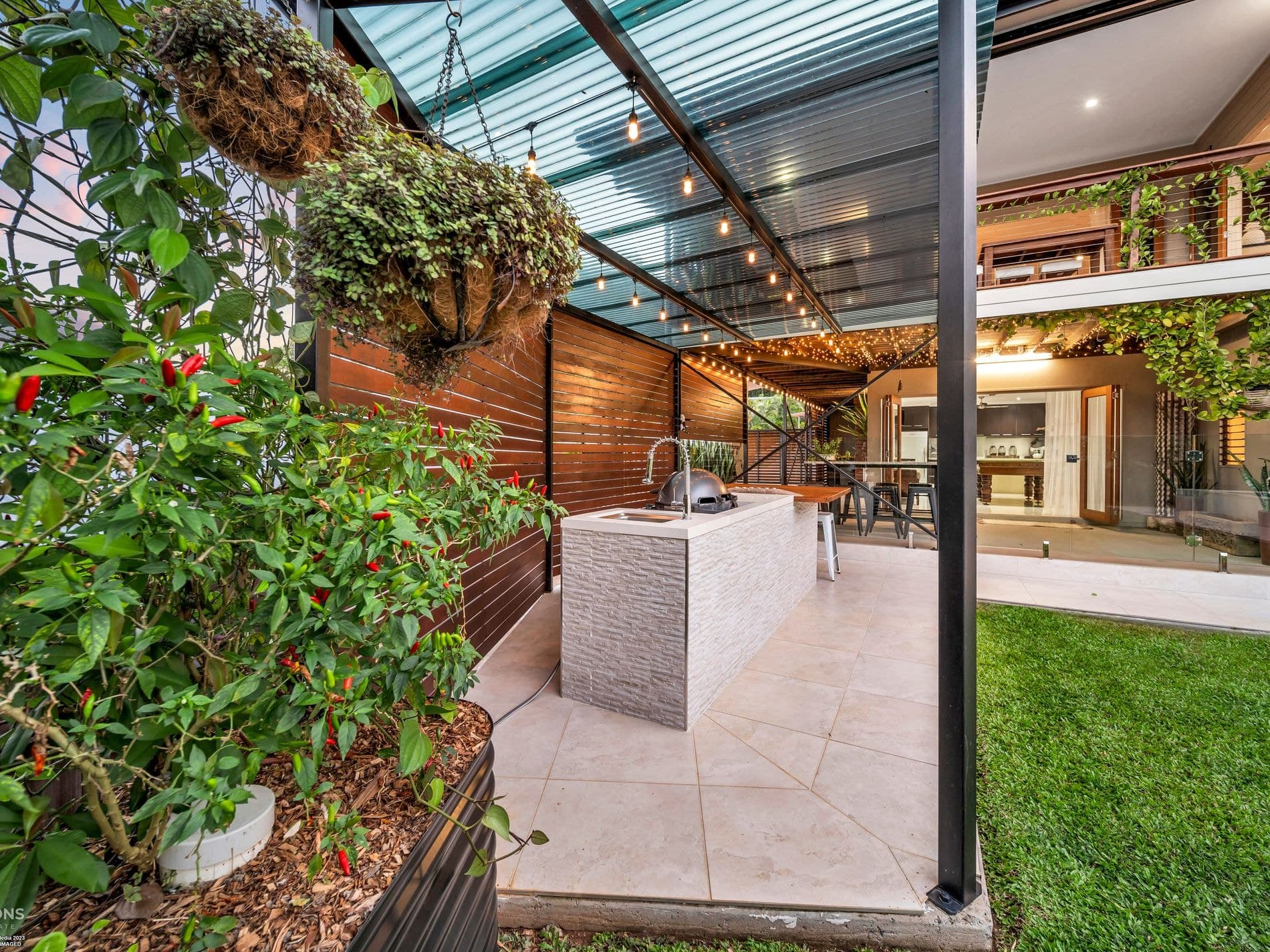 6 Cygnet Close, MOUNT SHERIDAN, Mount Sheridan - Thumbnail 2