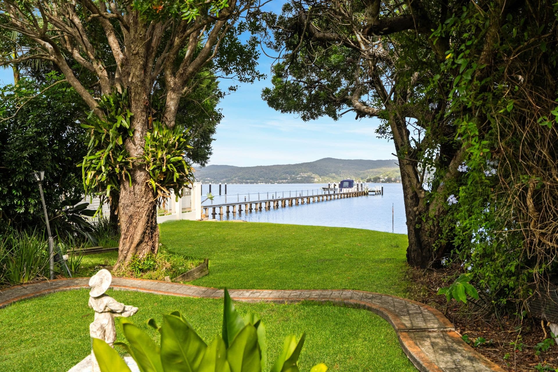 247a Avoca Drive Green Point NSW, Green Point - Thumbnail 6