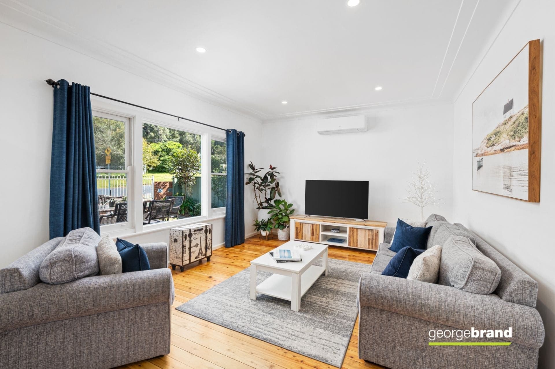 2/10 Avoca Drive Kincumber NSW, Kincumber - Thumbnail 3