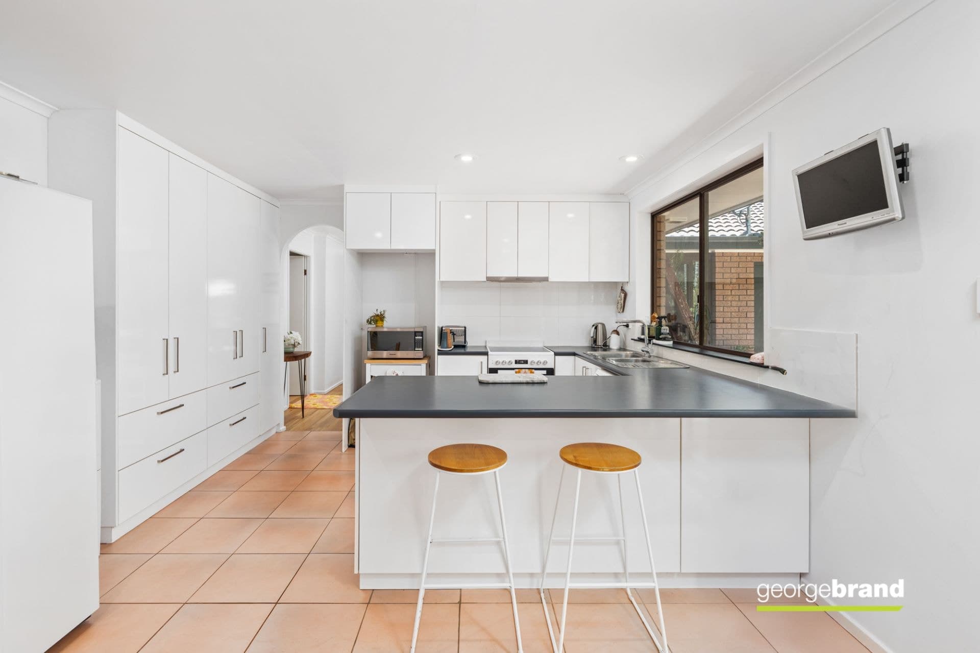 13 Waldron Road Kincumber NSW, Kincumber - Thumbnail 3