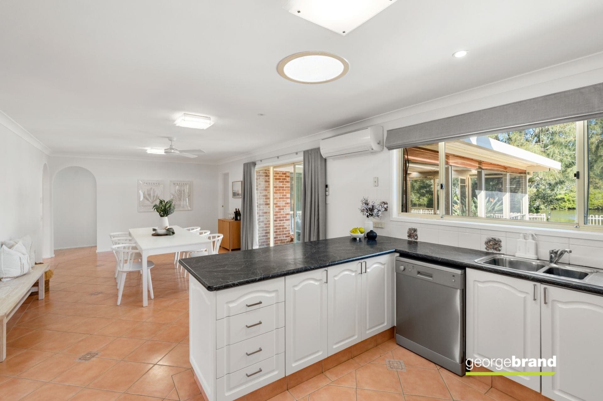 4 Warrana Road Kincumber NSW, Kincumber - Thumbnail 5