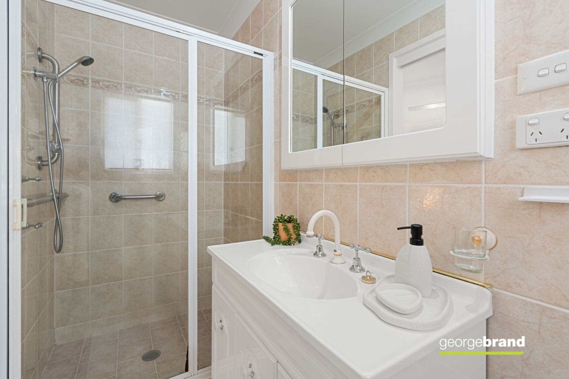 4 Warrana Road Kincumber NSW, Kincumber - Thumbnail 8