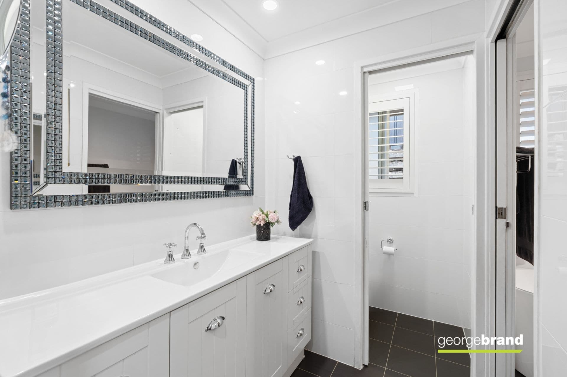 1/208 Avoca Drive Green Point NSW, Green Point - Thumbnail 8