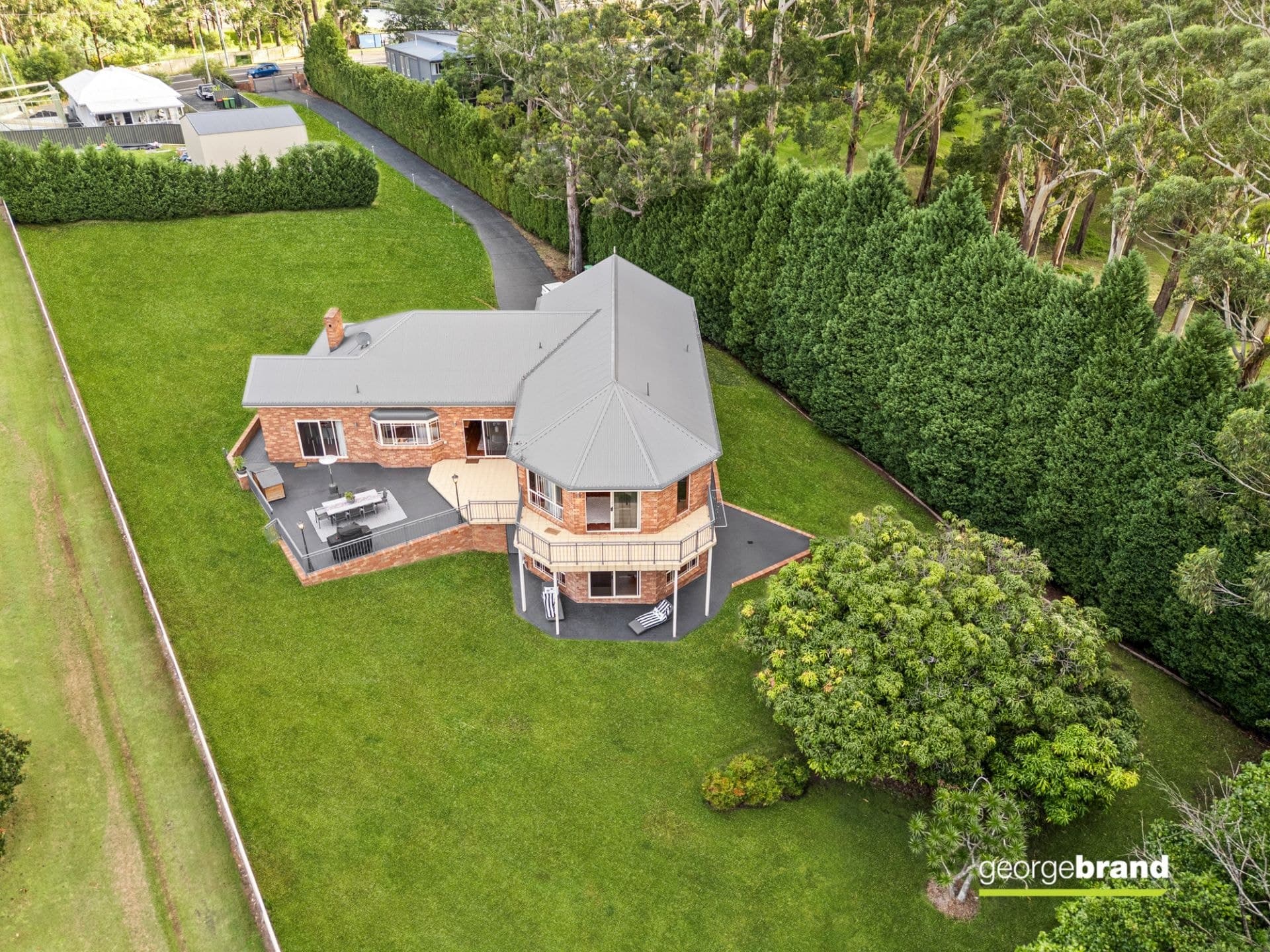 271 Avoca Drive Kincumber NSW, Kincumber - Thumbnail 3