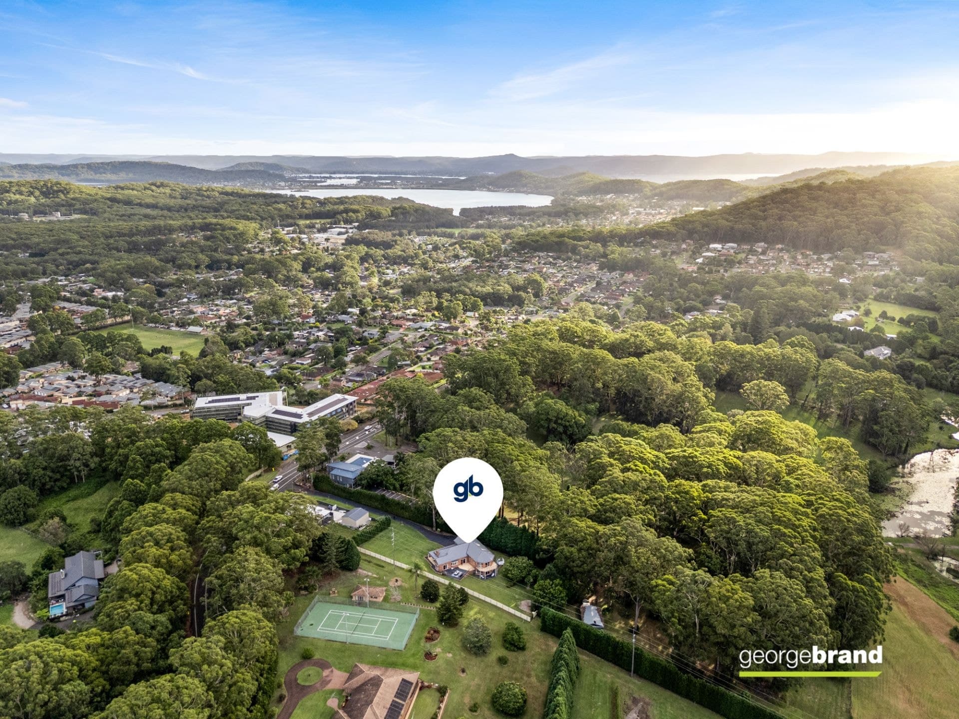 271 Avoca Drive Kincumber NSW, Kincumber - Thumbnail 4