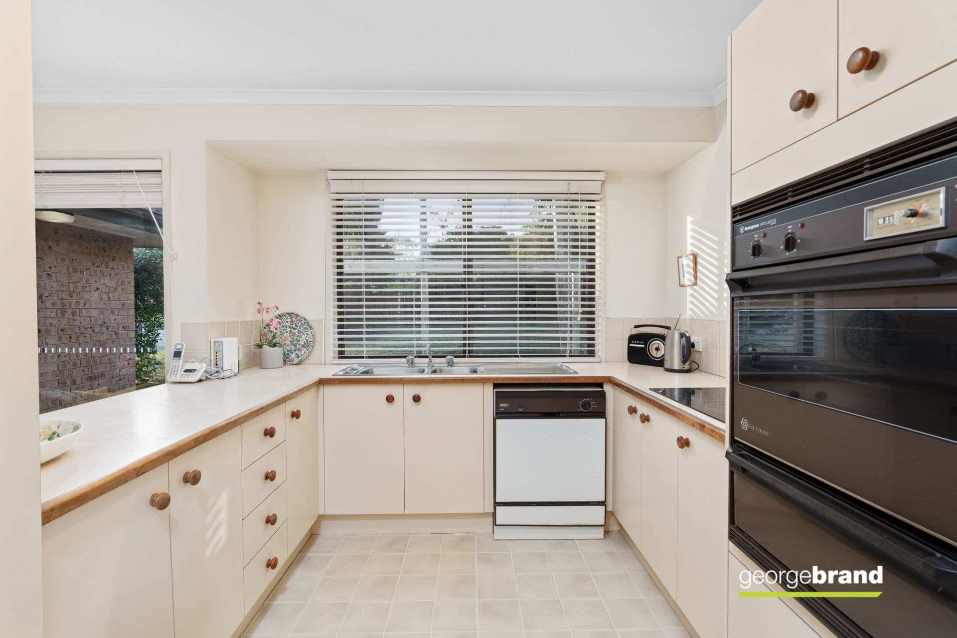 47 Oberton Street Kincumber NSW, Kincumber - Thumbnail 4