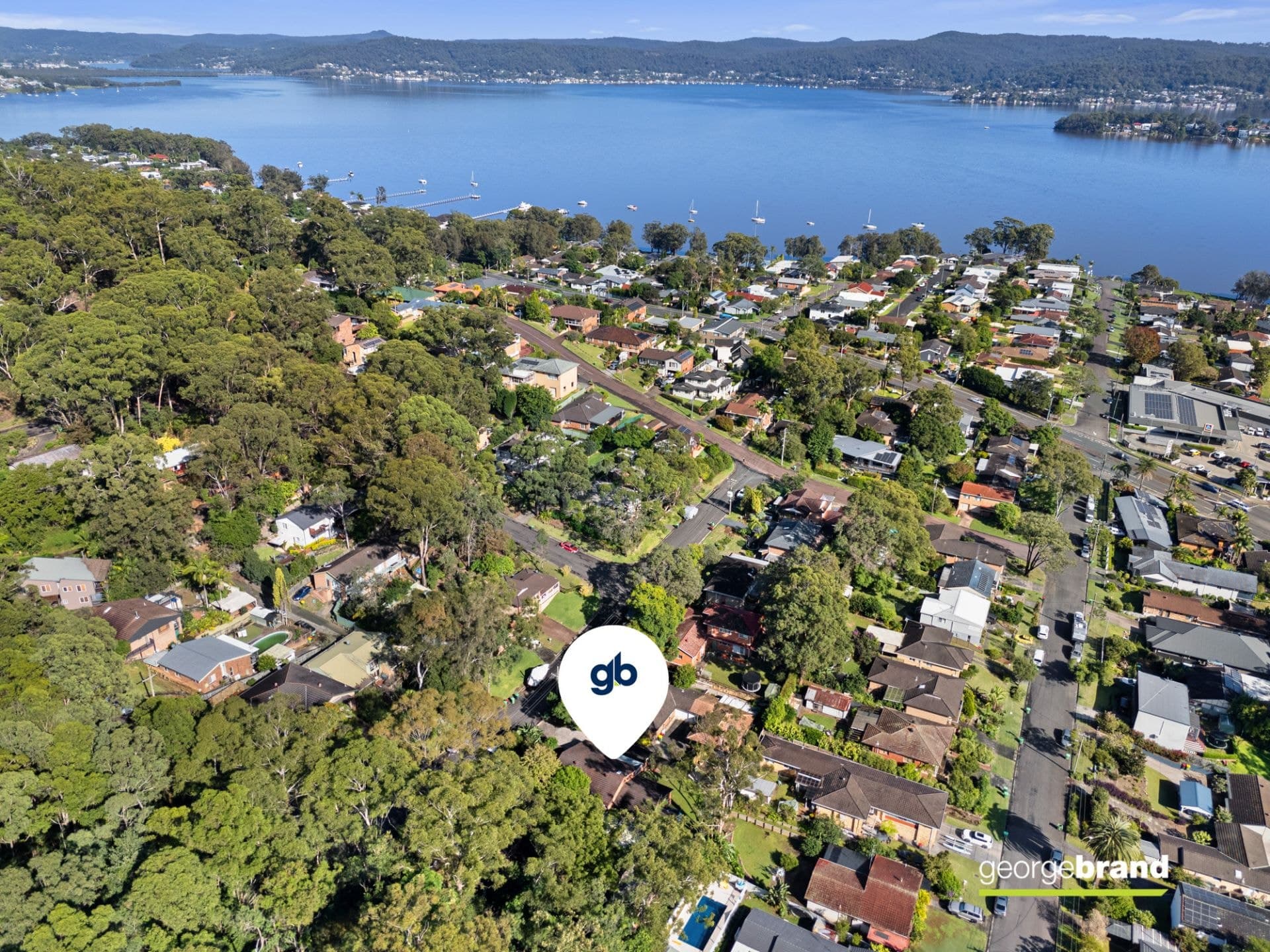 2/12 Redgrove Street Green Point NSW, Green Point - Thumbnail 2