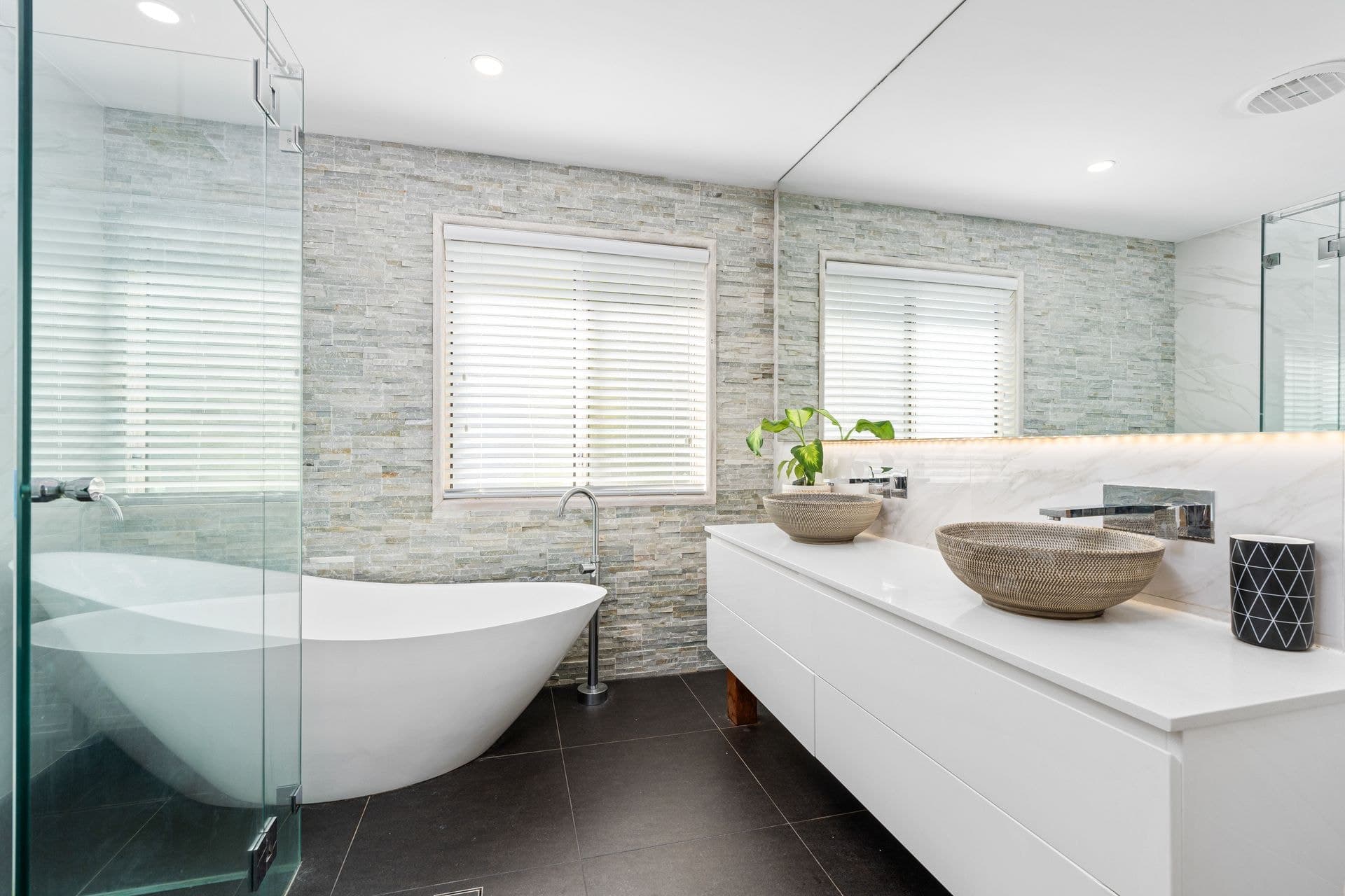 16 Irwin Place Green Point NSW, Green Point - Thumbnail 6
