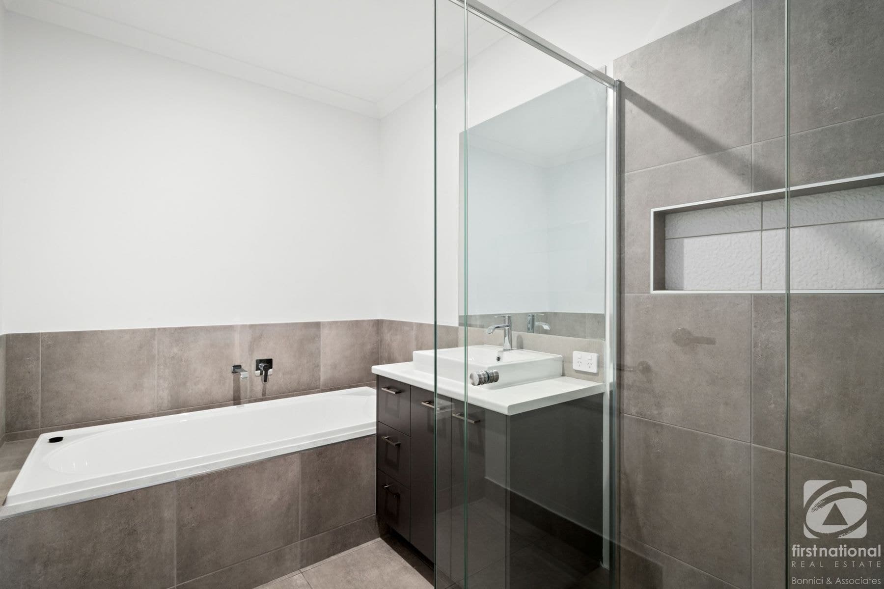 18 Glenwood Boulevard, Baranduda VIC 3691, Baranduda - Thumbnail 7