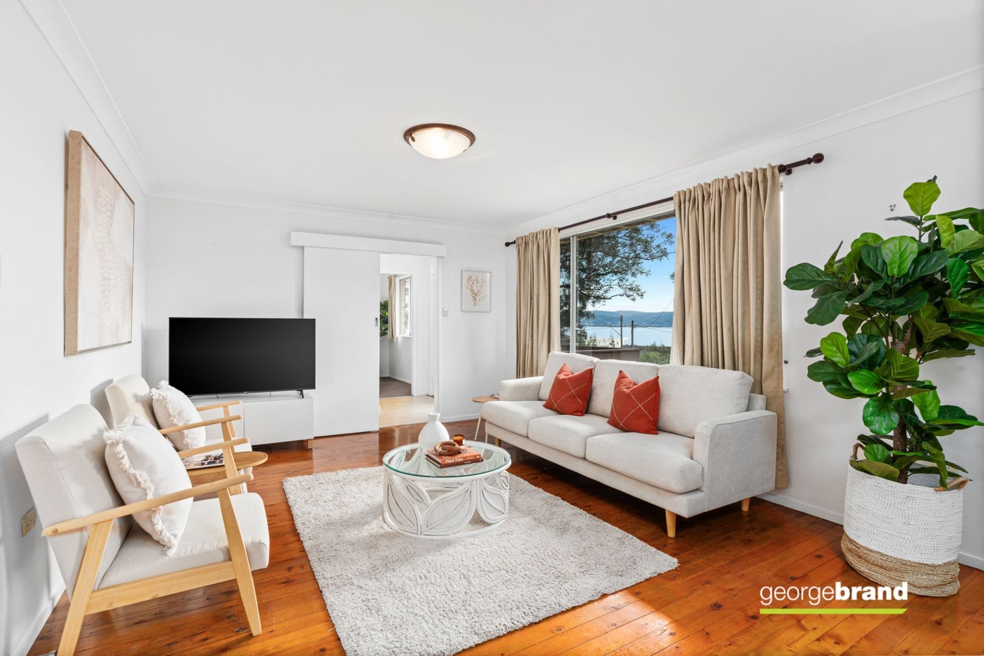 256 Avoca Drive Green Point NSW, Green Point - Thumbnail 3