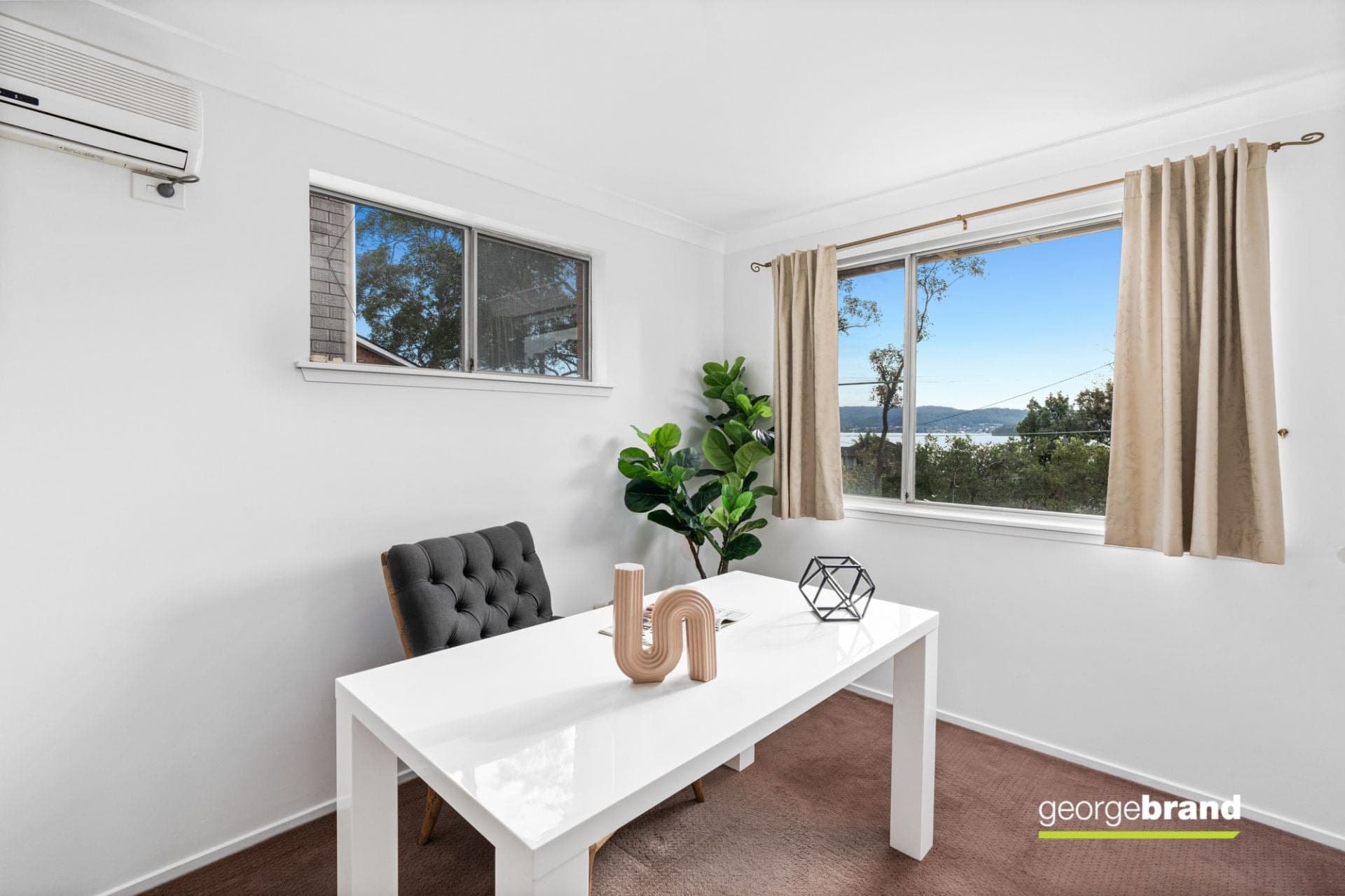 256 Avoca Drive Green Point NSW, Green Point - Thumbnail 5