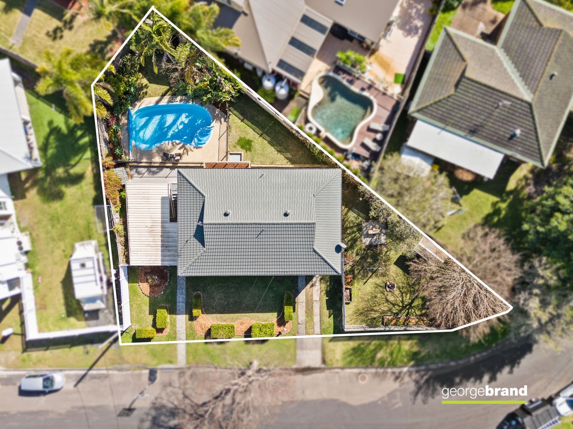 4 Gurrigal Street Kincumber NSW, Kincumber - Thumbnail 2