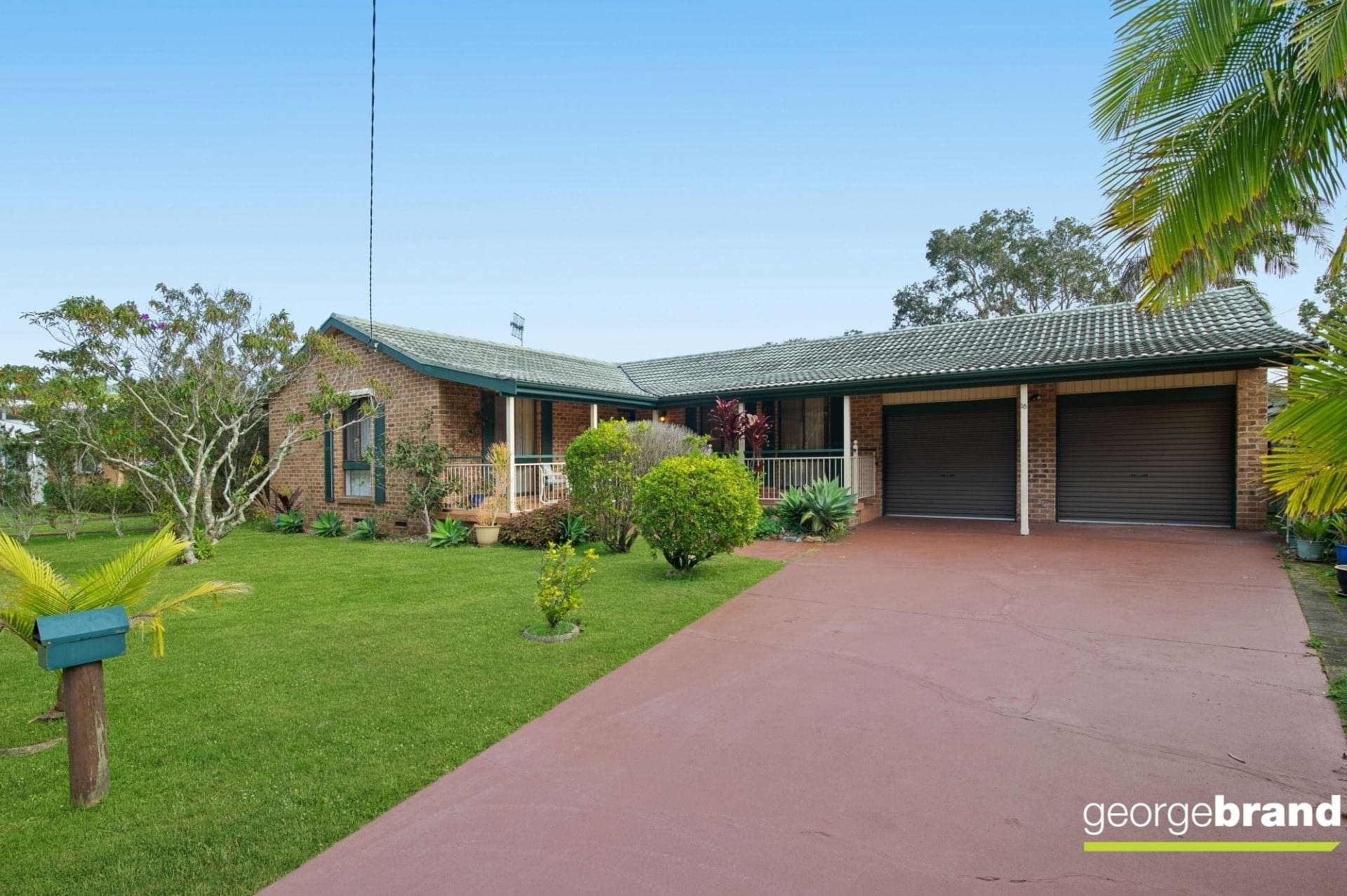 16 Davies Street Kincumber NSW, Kincumber - Image 1