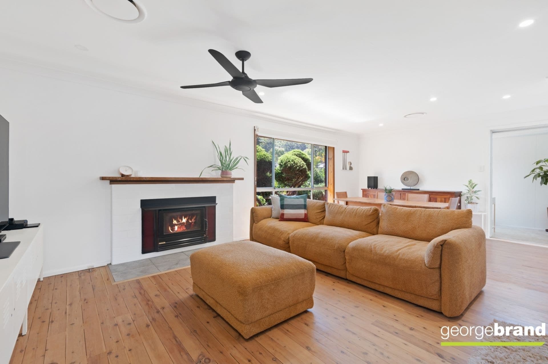 12 Arakoon Street KINCUMBER NSW, Kincumber - Thumbnail 2