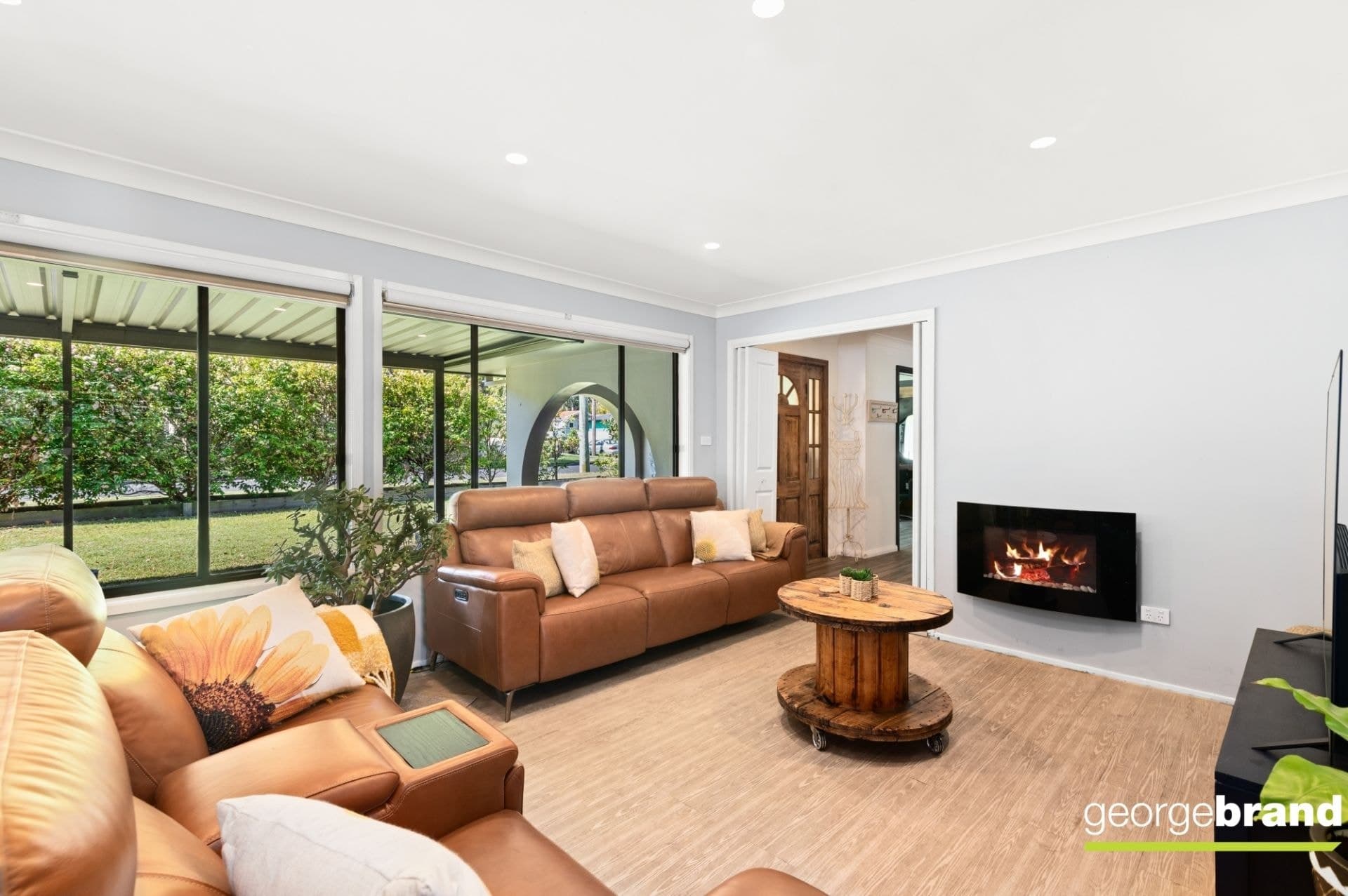 8 Arakoon Street KINCUMBER NSW, Kincumber - Thumbnail 4