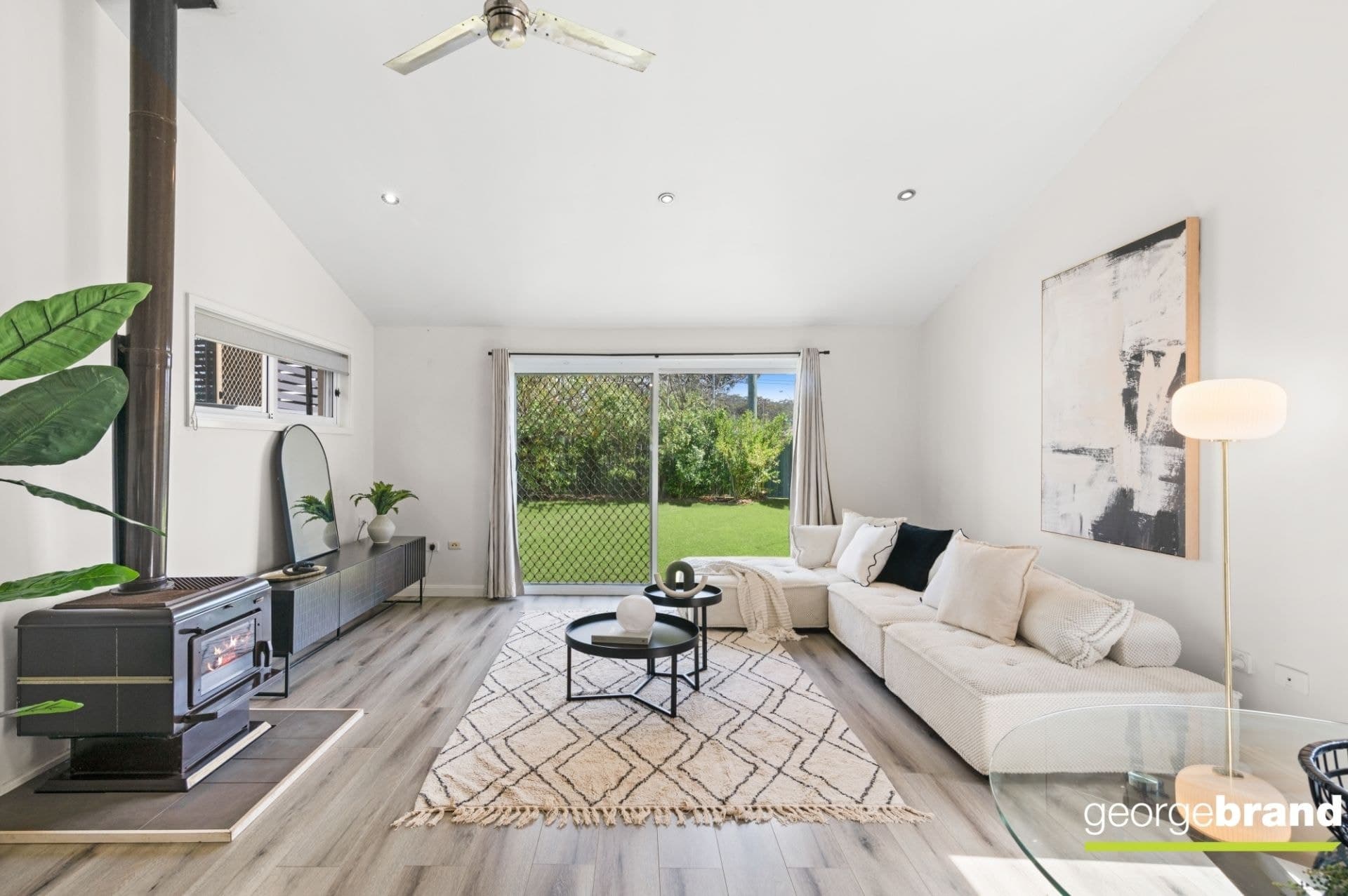 2 Sundowner Avenue KINCUMBER NSW, Kincumber - Thumbnail 3