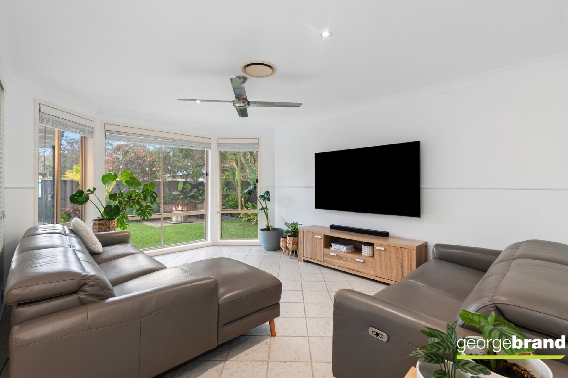 13 Sandpiper Place GREEN POINT NSW, Green Point - Thumbnail 3