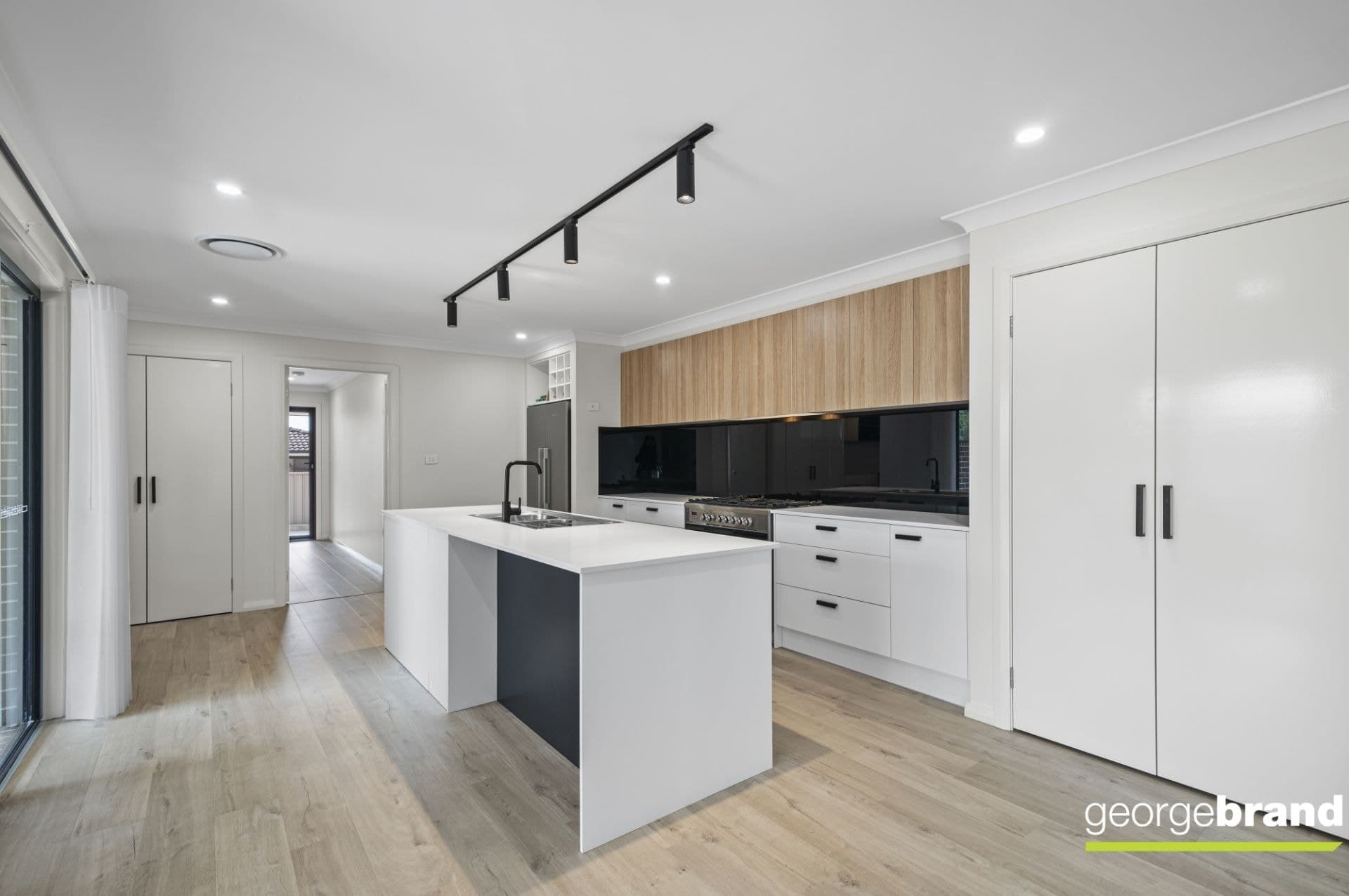 75A Hume Boulevard KILLARNEY VALE NSW, Killarney Vale - Thumbnail 2