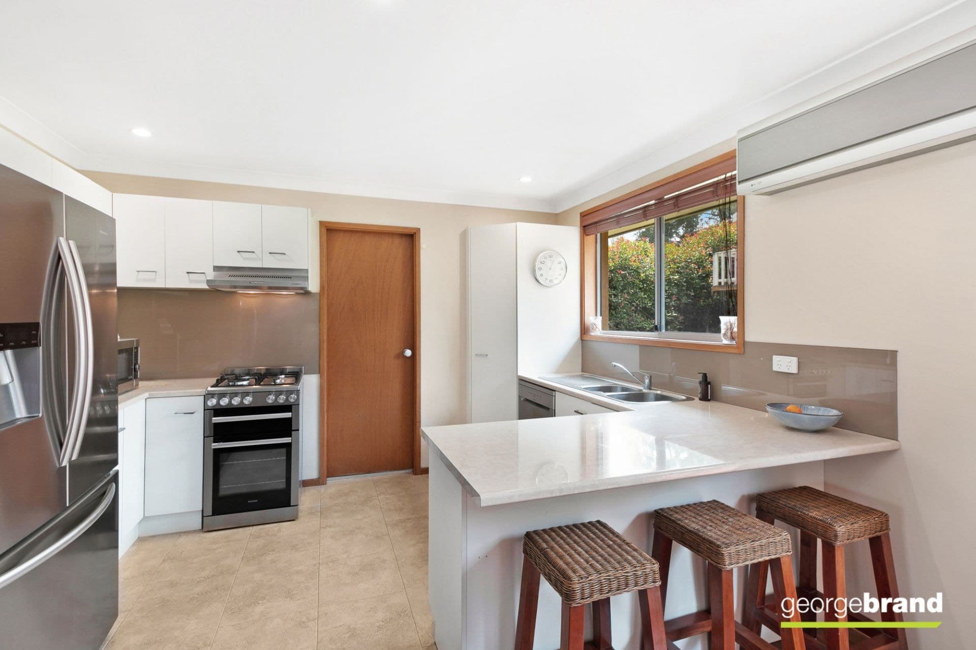 59 Oberton Street KINCUMBER NSW, Kincumber - Thumbnail 2