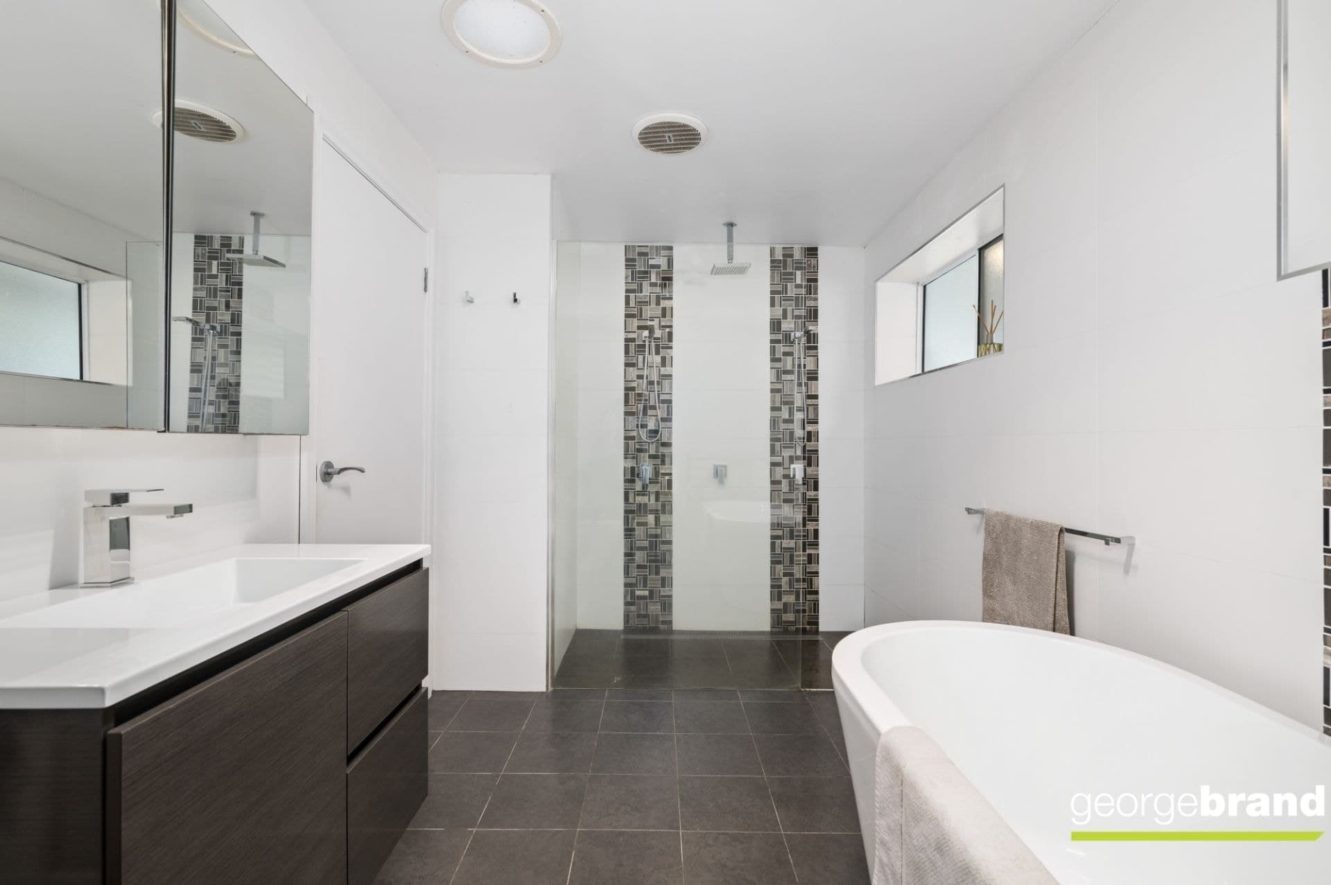 11 Booragal Close KINCUMBER NSW, Kincumber - Thumbnail 4