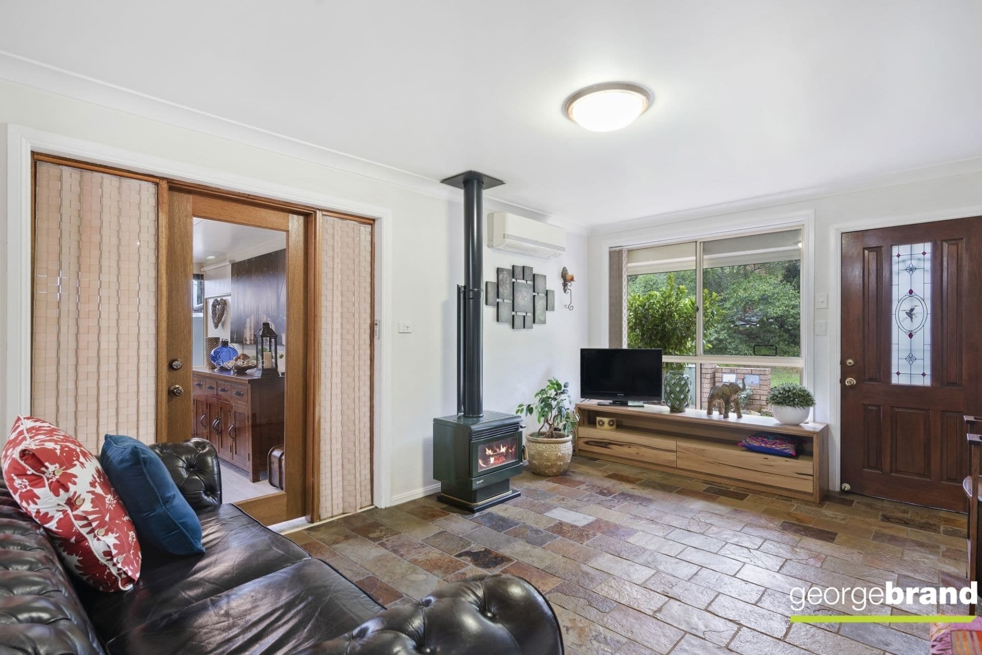1/2 Island View Drive KINCUMBER NSW, Kincumber - Thumbnail 2