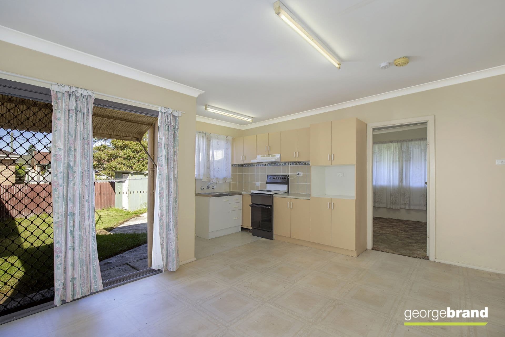24 Avoca Drive KINCUMBER NSW, Kincumber - Thumbnail 2