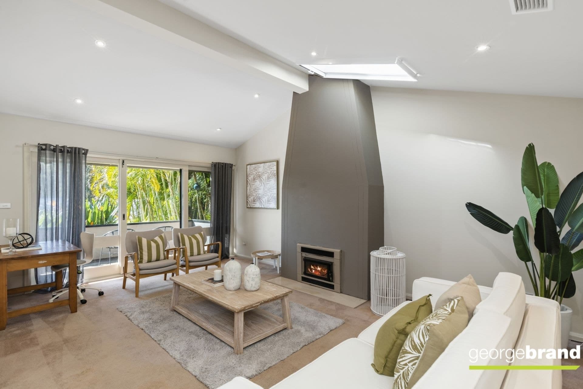 21 Asca Drive GREEN POINT NSW, Green Point - Thumbnail 2