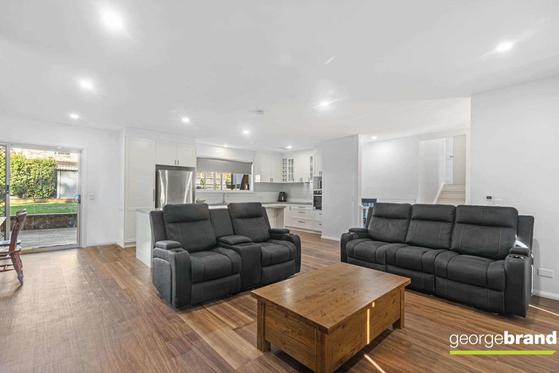 30 Waldron Road KINCUMBER NSW, Kincumber - Thumbnail 3
