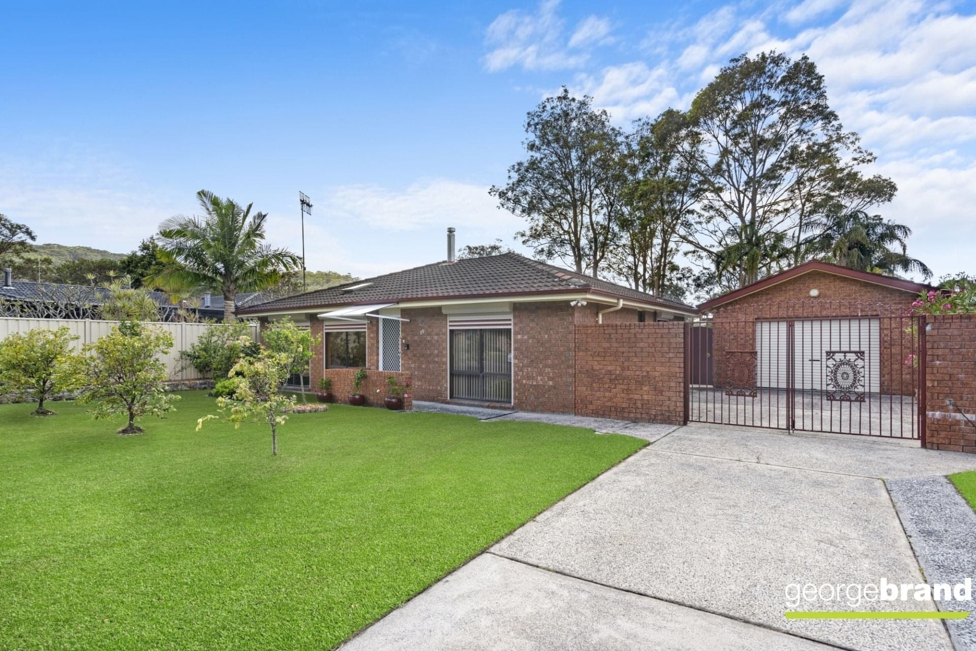 15 Samantha Crescent KINCUMBER NSW, Kincumber - Image 1
