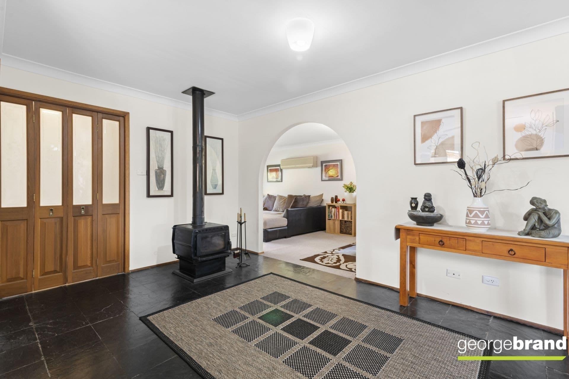 15 Samantha Crescent KINCUMBER NSW, Kincumber - Thumbnail 2