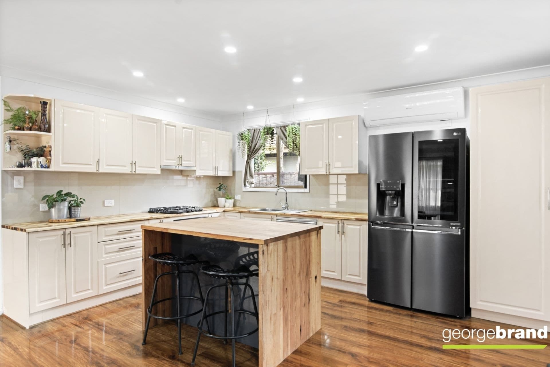 6 Water Street KINCUMBER NSW, Kincumber - Thumbnail 2