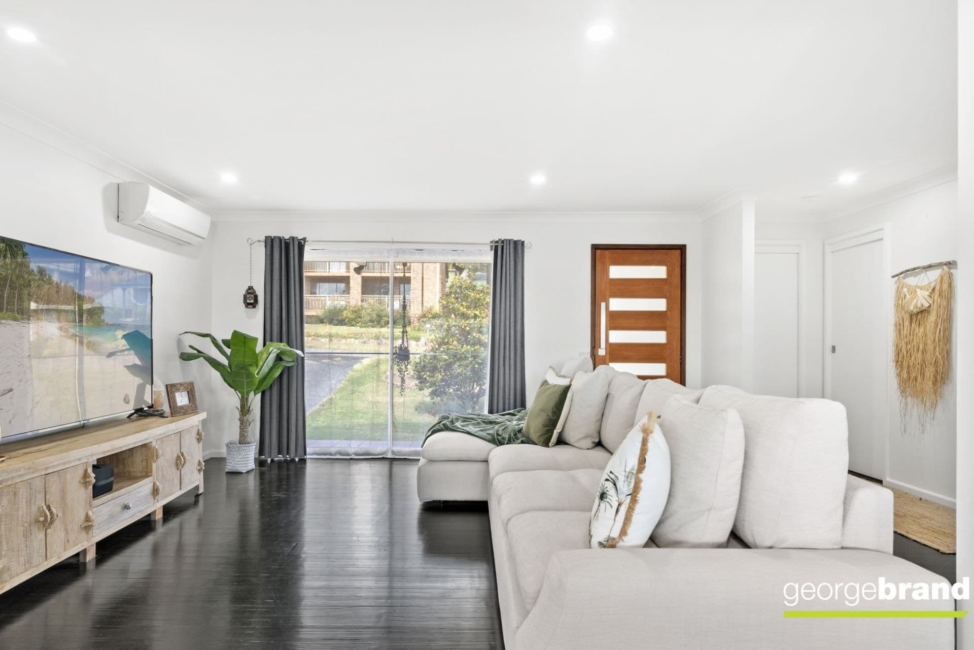 27 Mermaid Drive BATEAU BAY NSW, Bateau Bay - Thumbnail 2