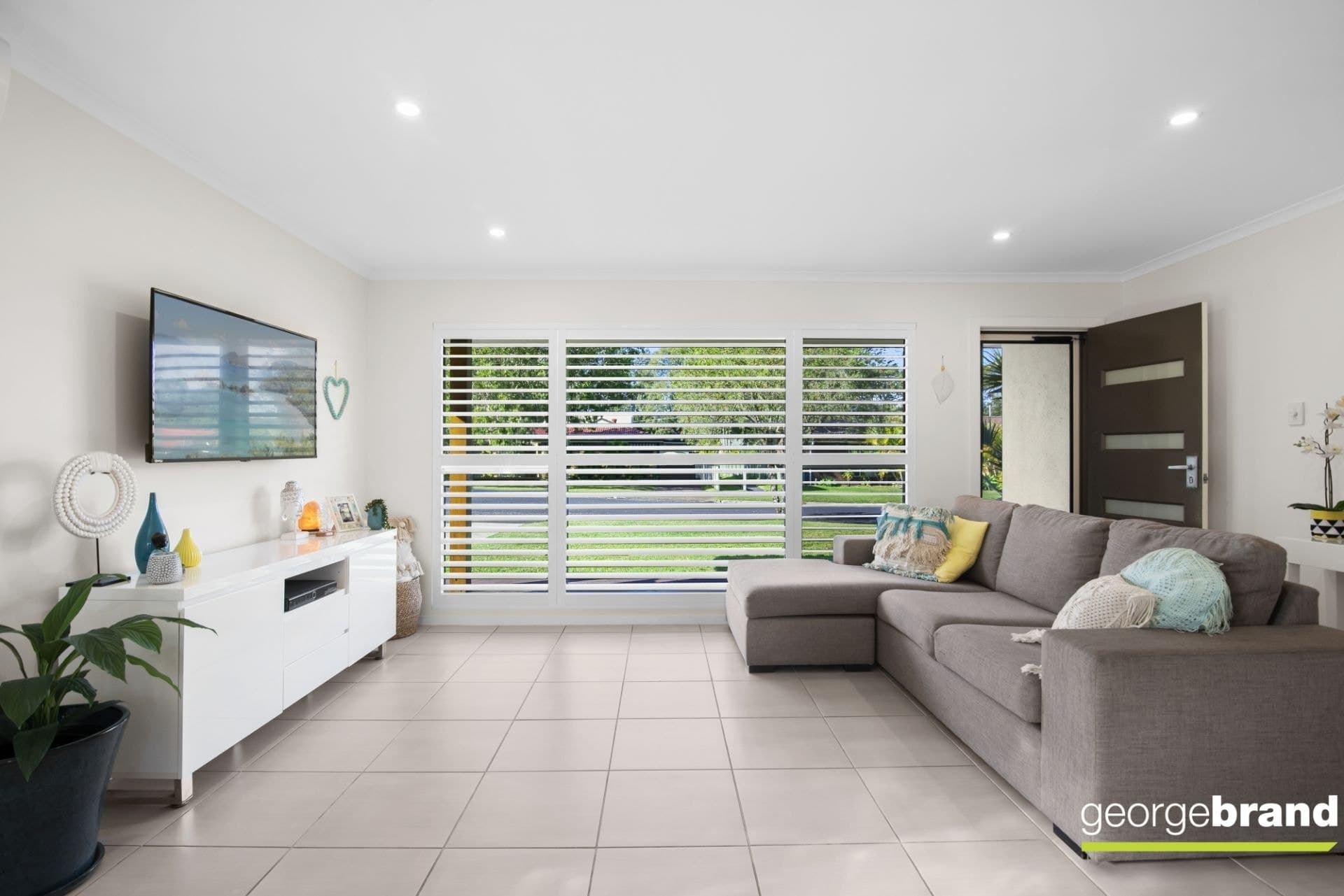 11 Benelong Place KINCUMBER NSW, Kincumber - Thumbnail 2
