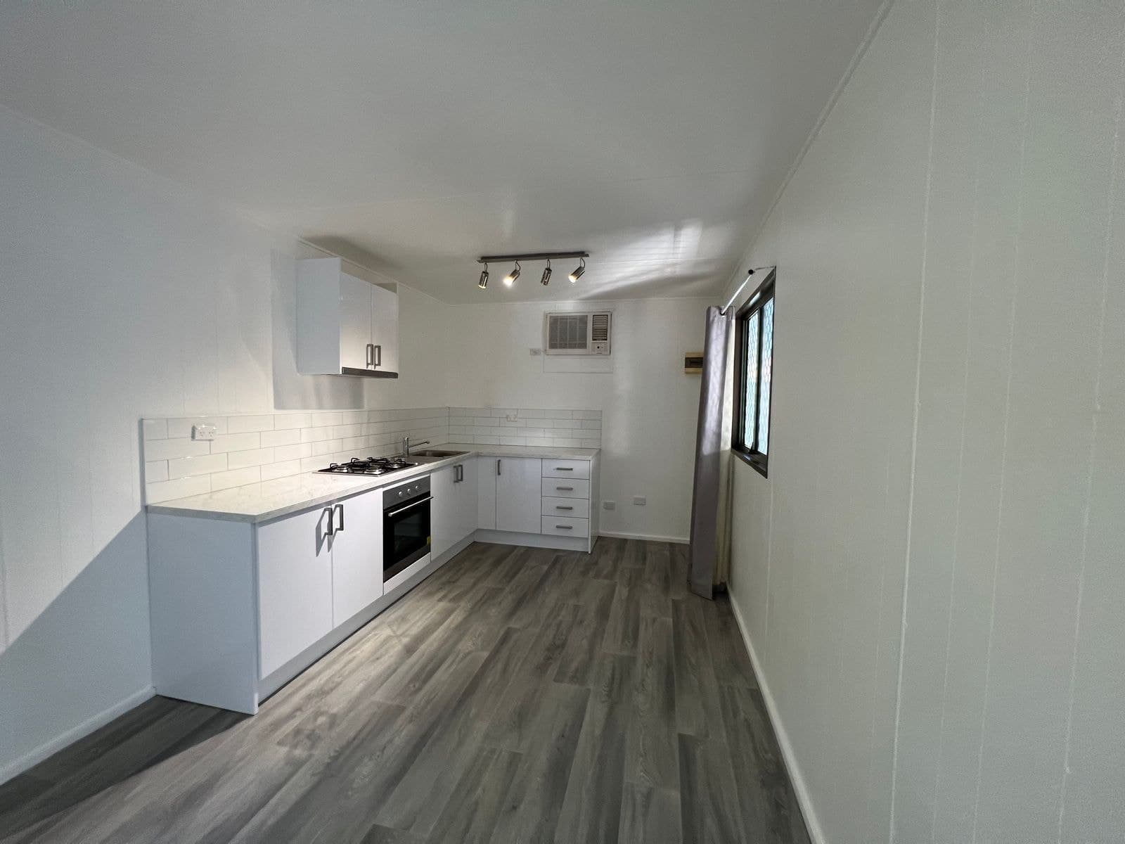 33 HEAD STREET, Braitling NT 0870, Braitling - Thumbnail 5
