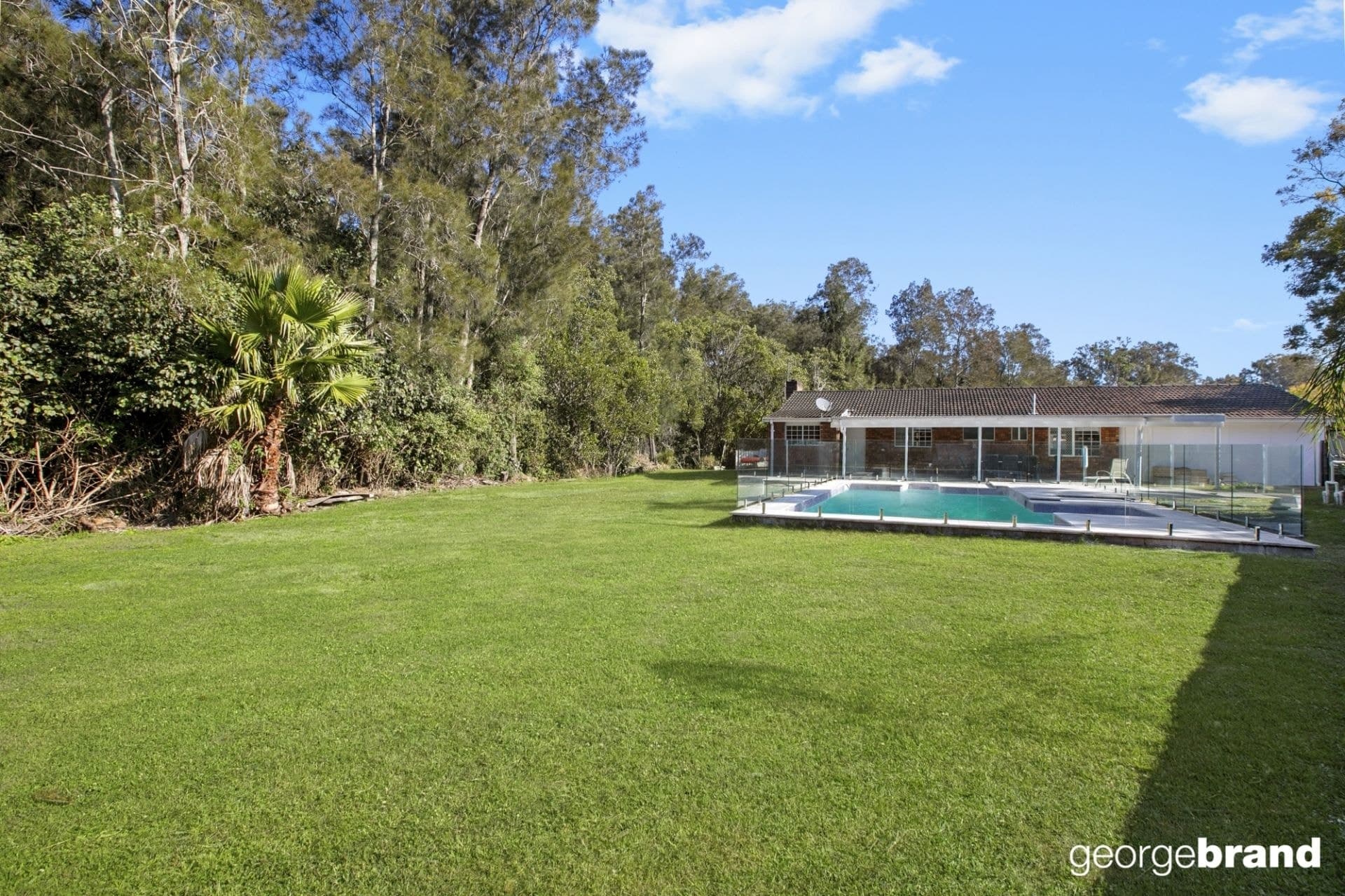 8 Booragal Close KINCUMBER NSW, Kincumber - Thumbnail 2