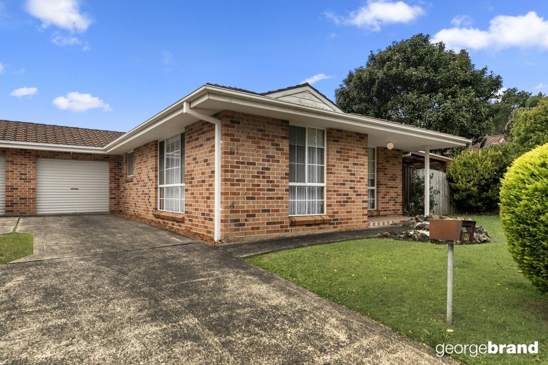 2/1 White Cedar Close GREEN POINT NSW, Green Point - Image 1