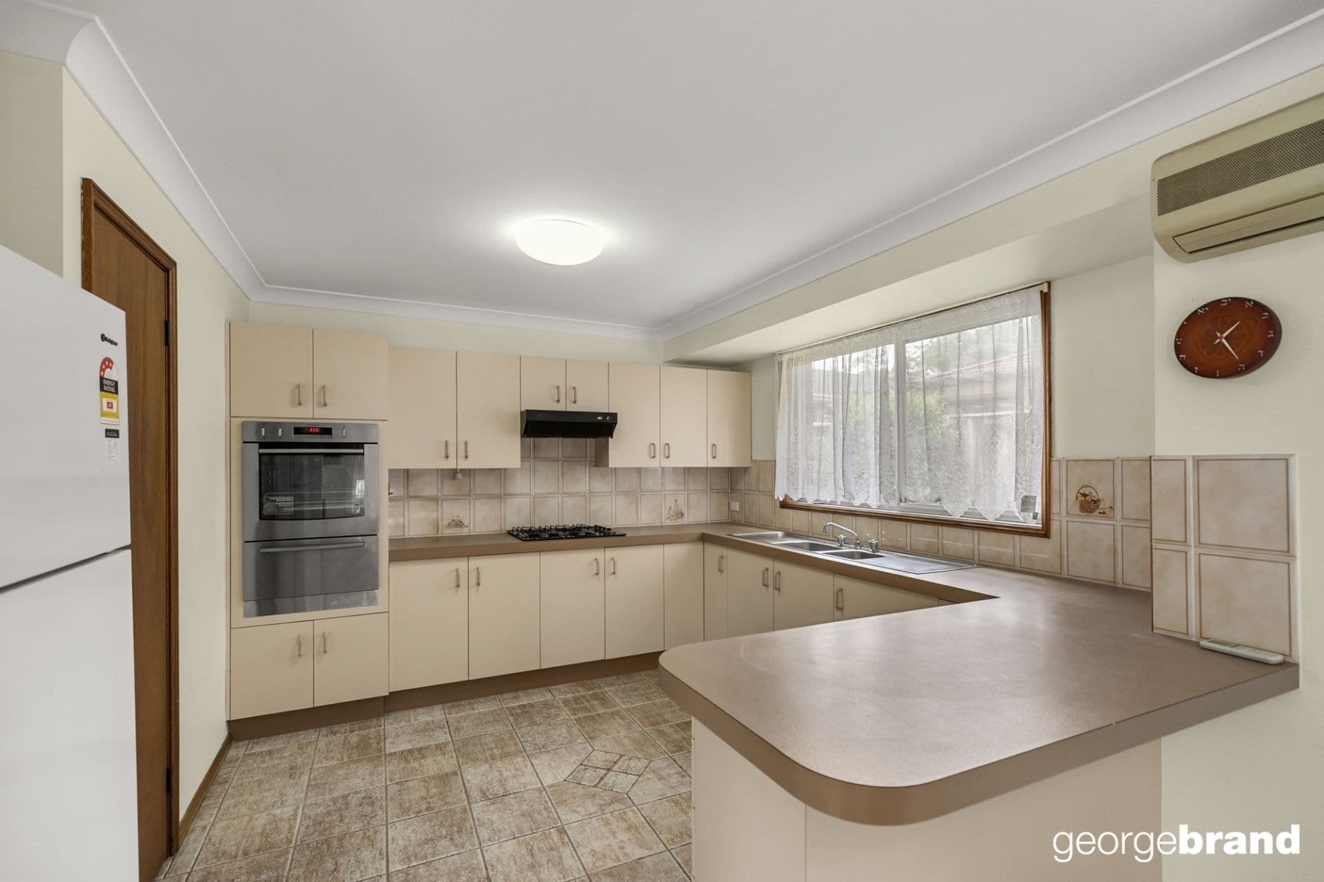 2/1 White Cedar Close GREEN POINT NSW, Green Point - Thumbnail 3