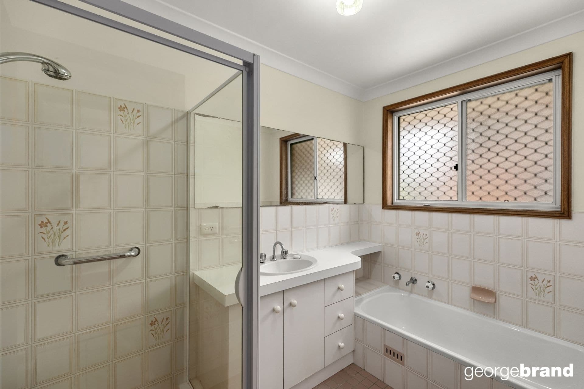 2/1 White Cedar Close GREEN POINT NSW, Green Point - Thumbnail 7
